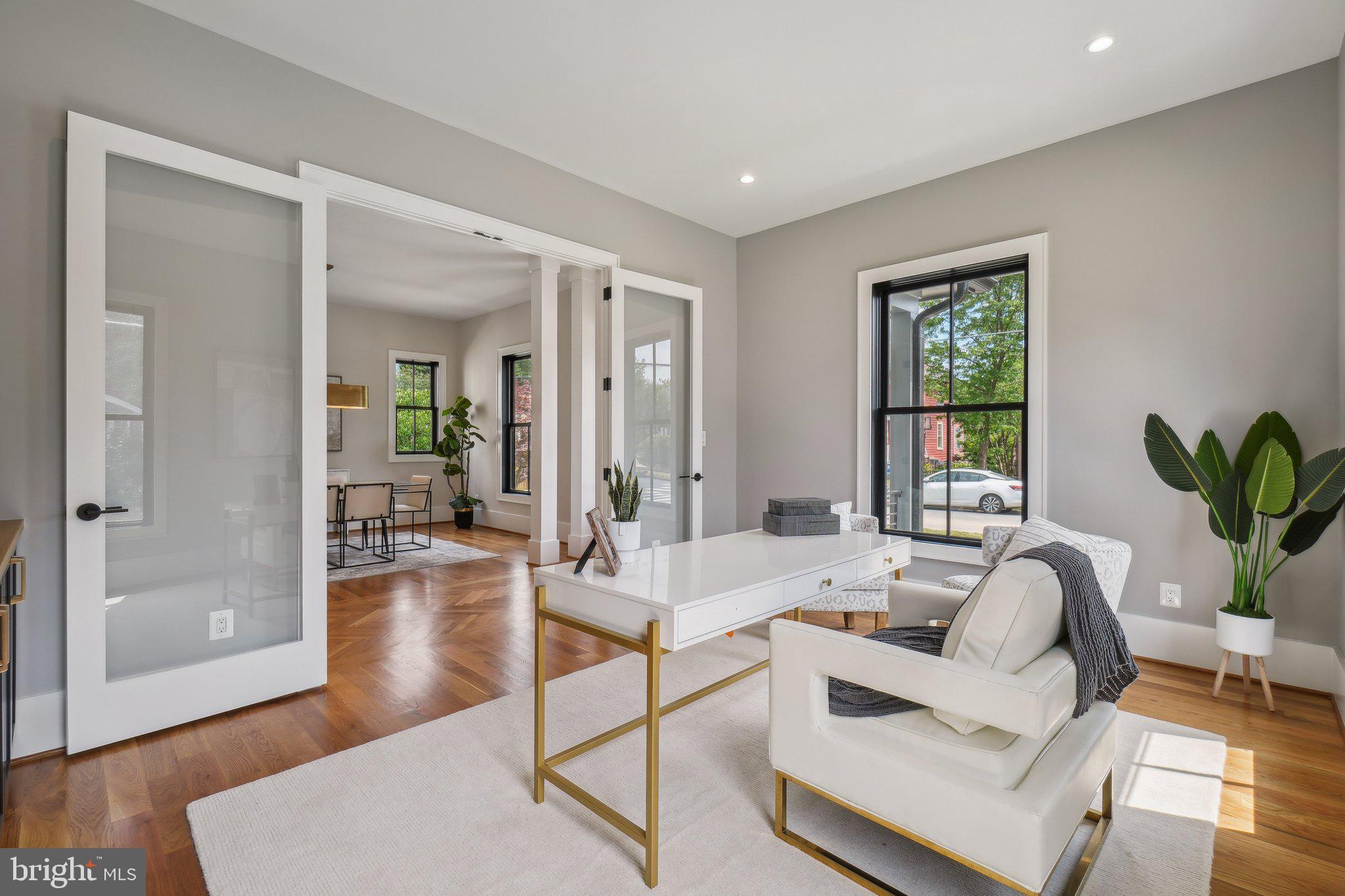 ADDISON HEIGHTS - Residential