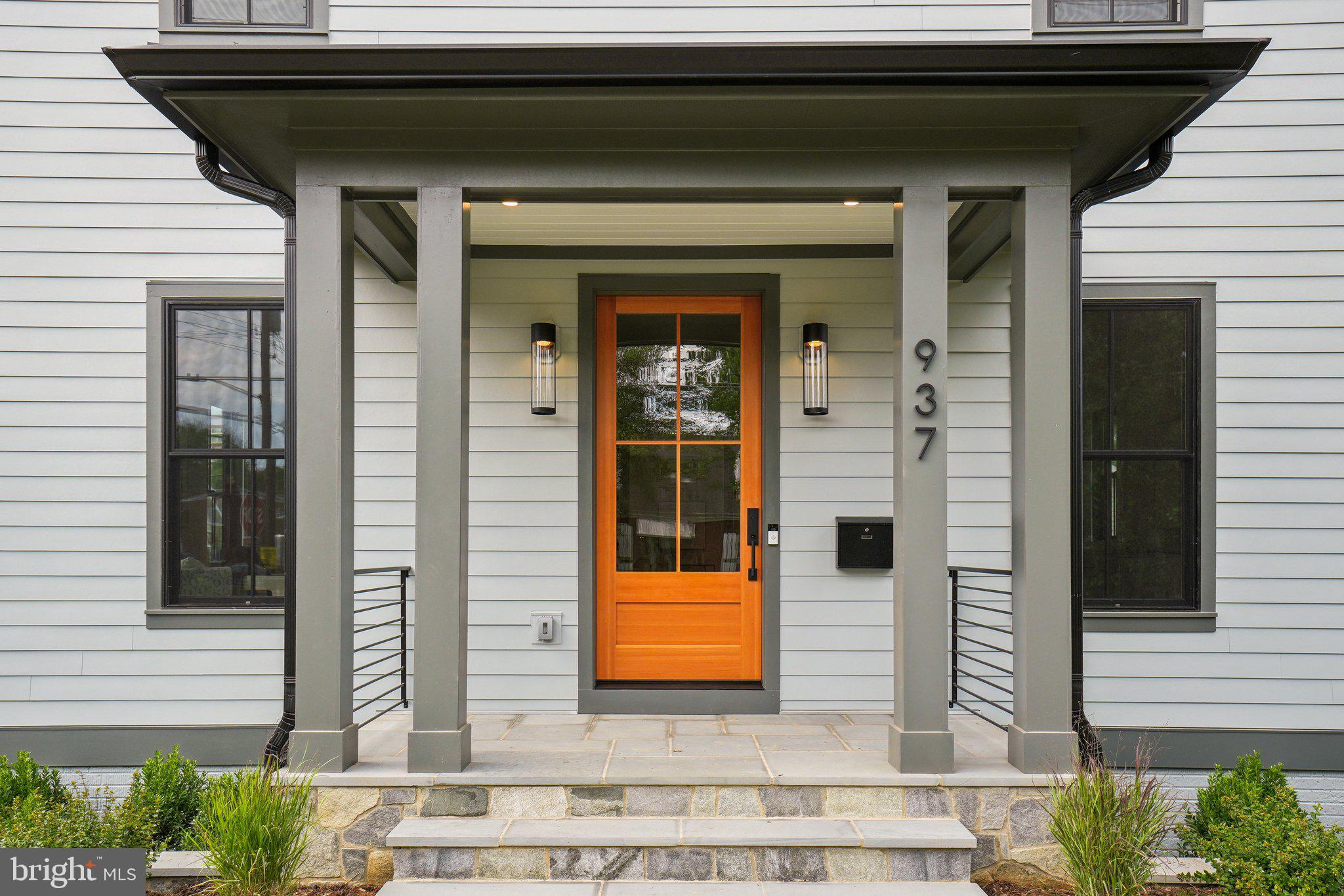 ADDISON HEIGHTS - Residential