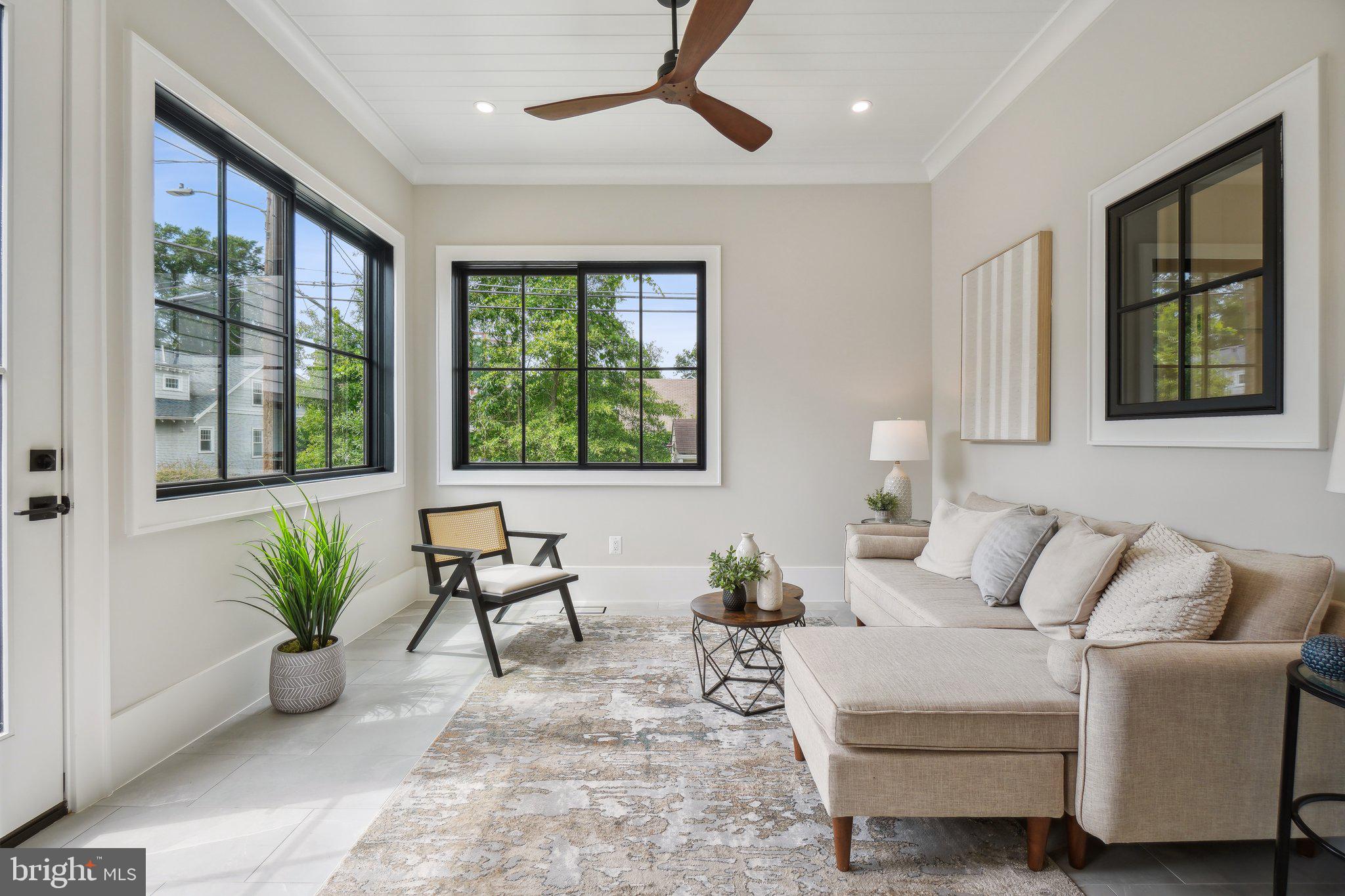 ADDISON HEIGHTS - Residential