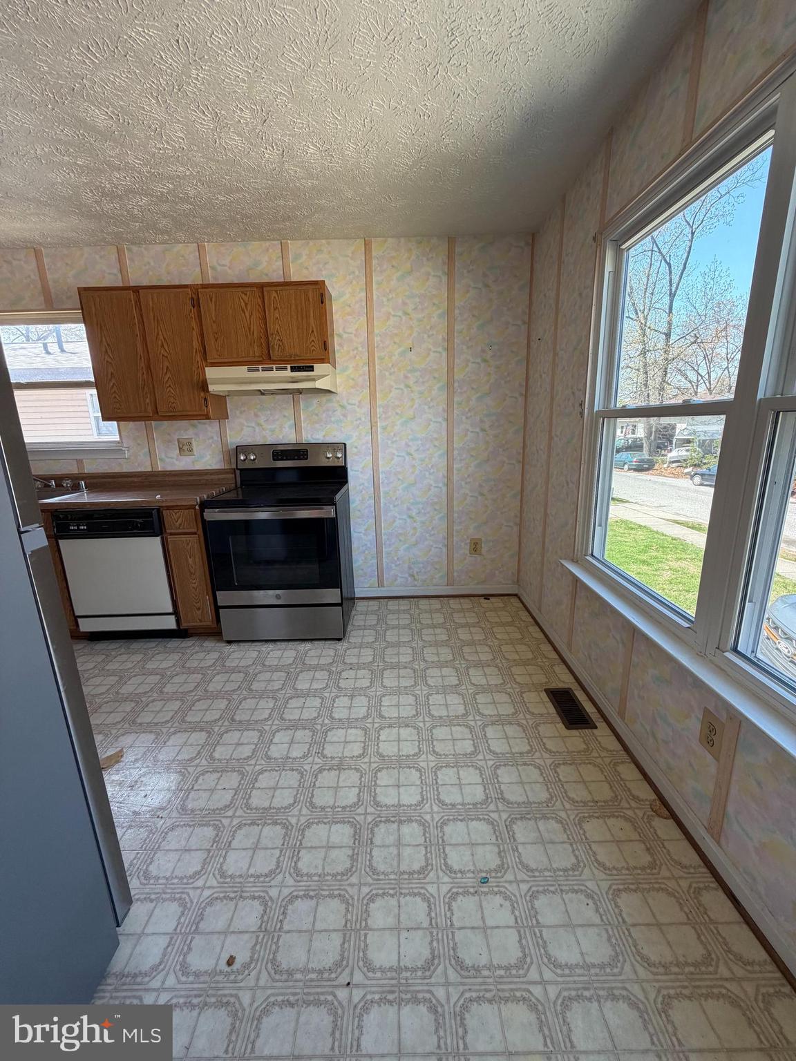 501 GLEN HEIGHTS AVENUE