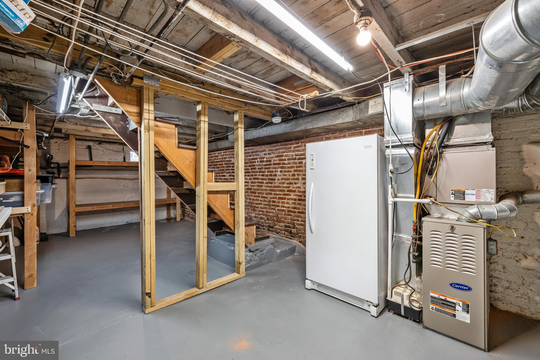 RIVERSIDE - Residential