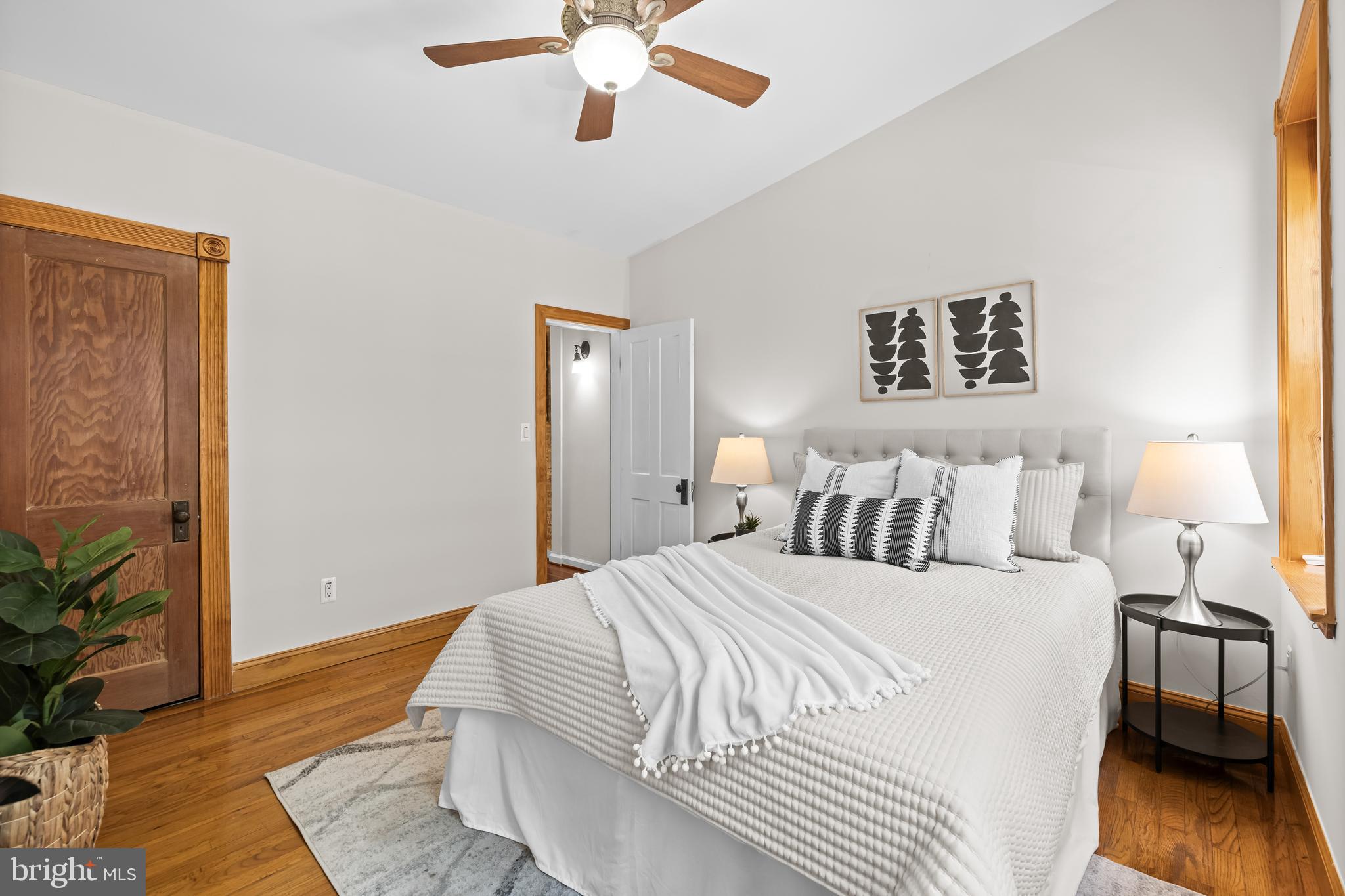 RIVERSIDE - Residential