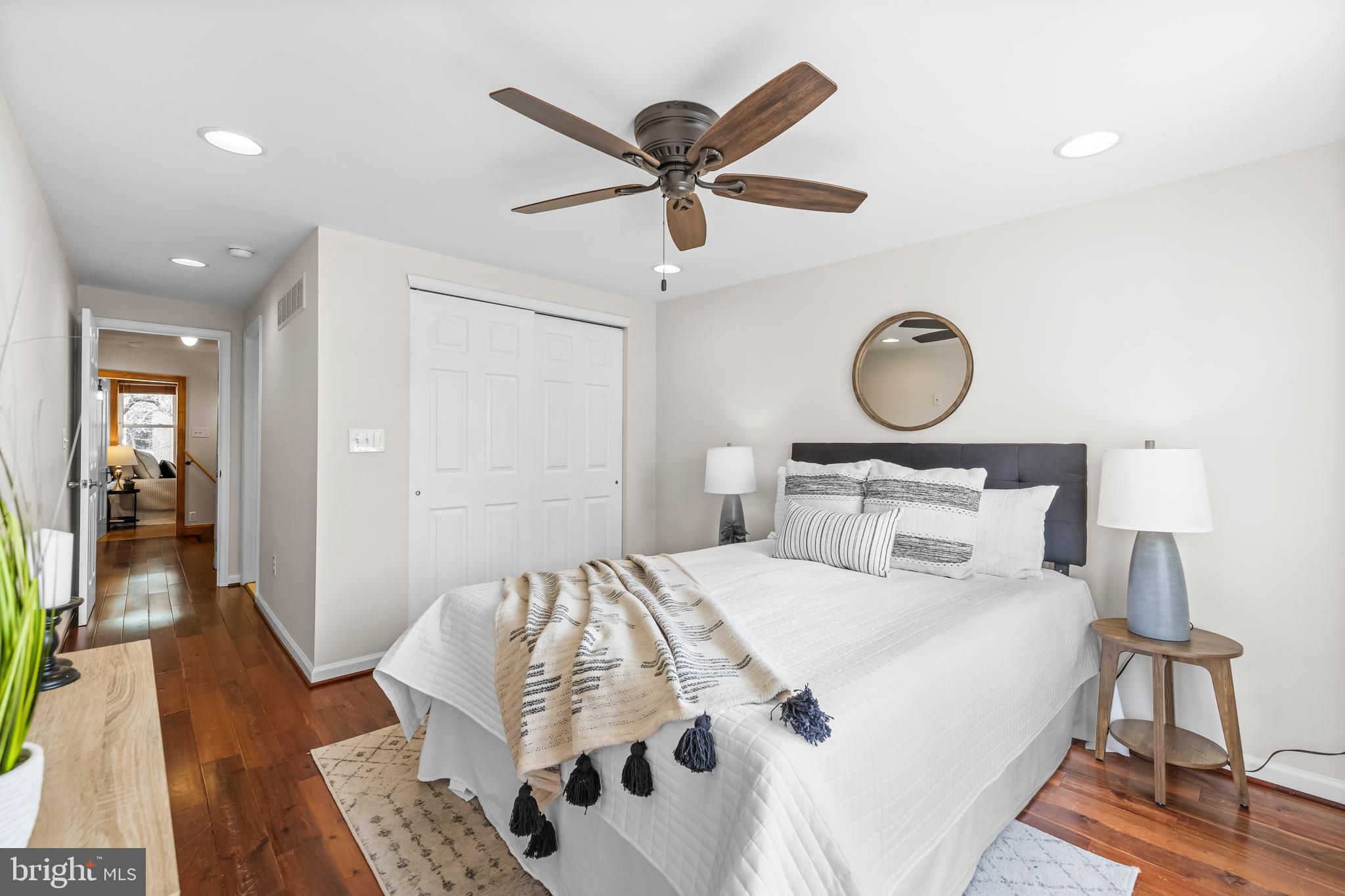 RIVERSIDE - Residential