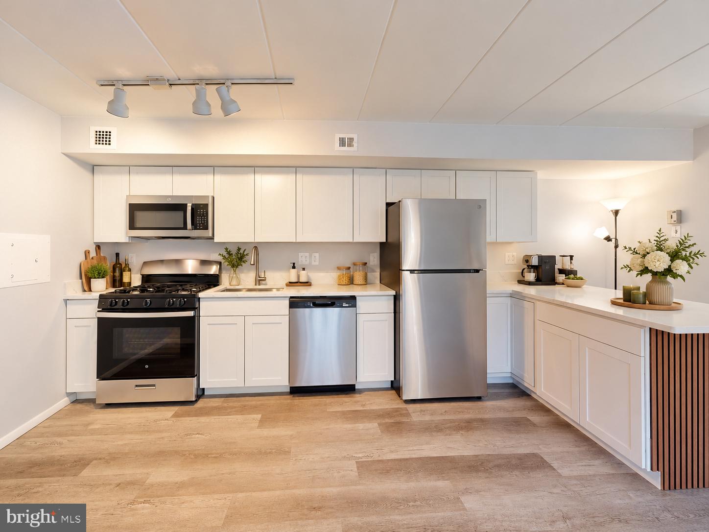 2616 FORT FARNSWORTH ROAD 245
