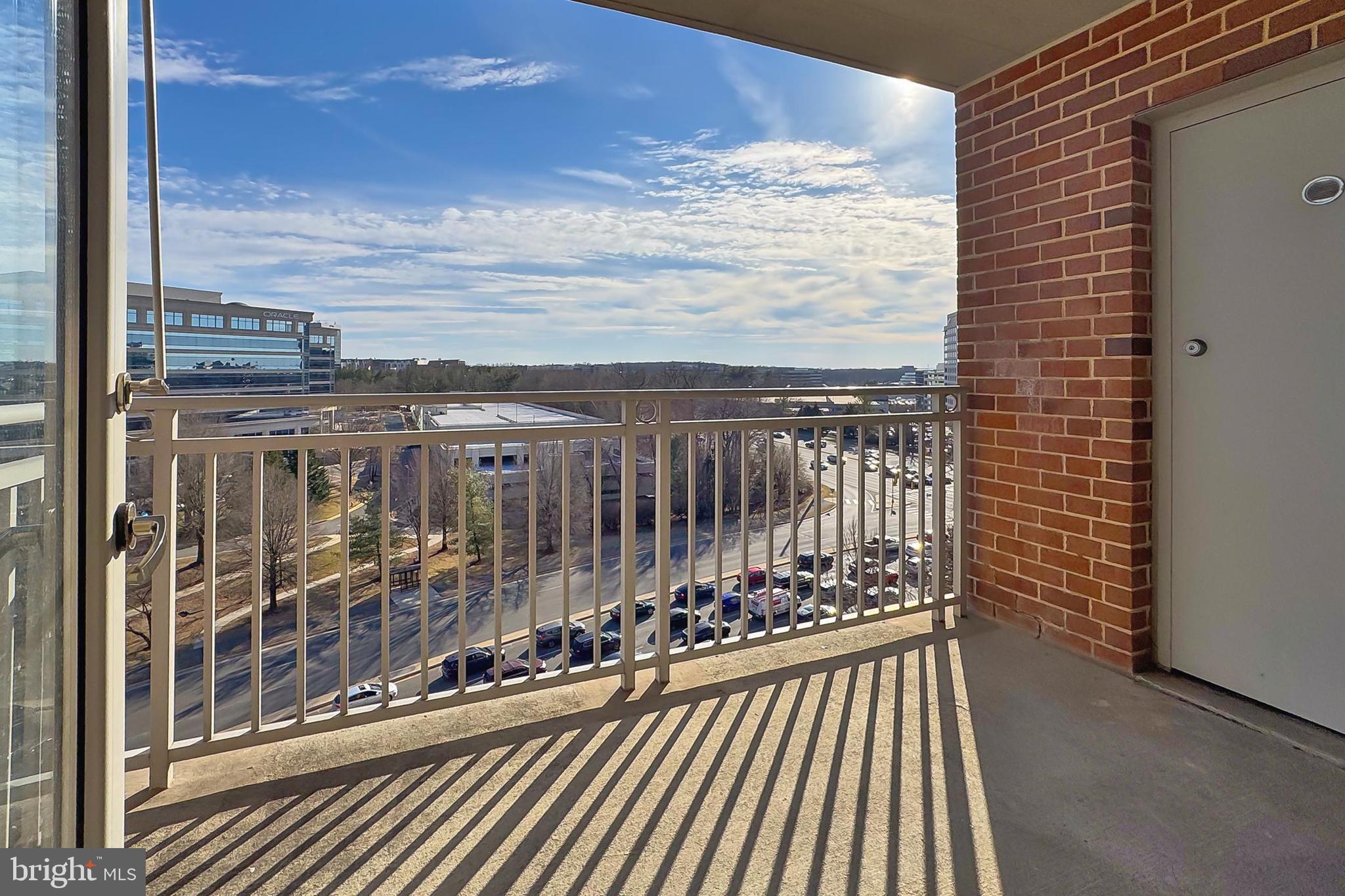 CARLTON HOUSE - Residential