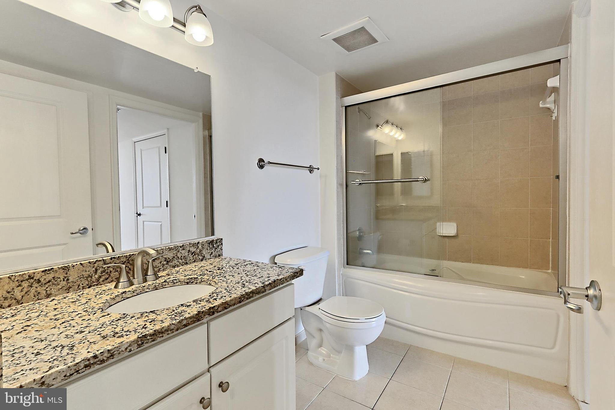 CARLTON HOUSE - Residential