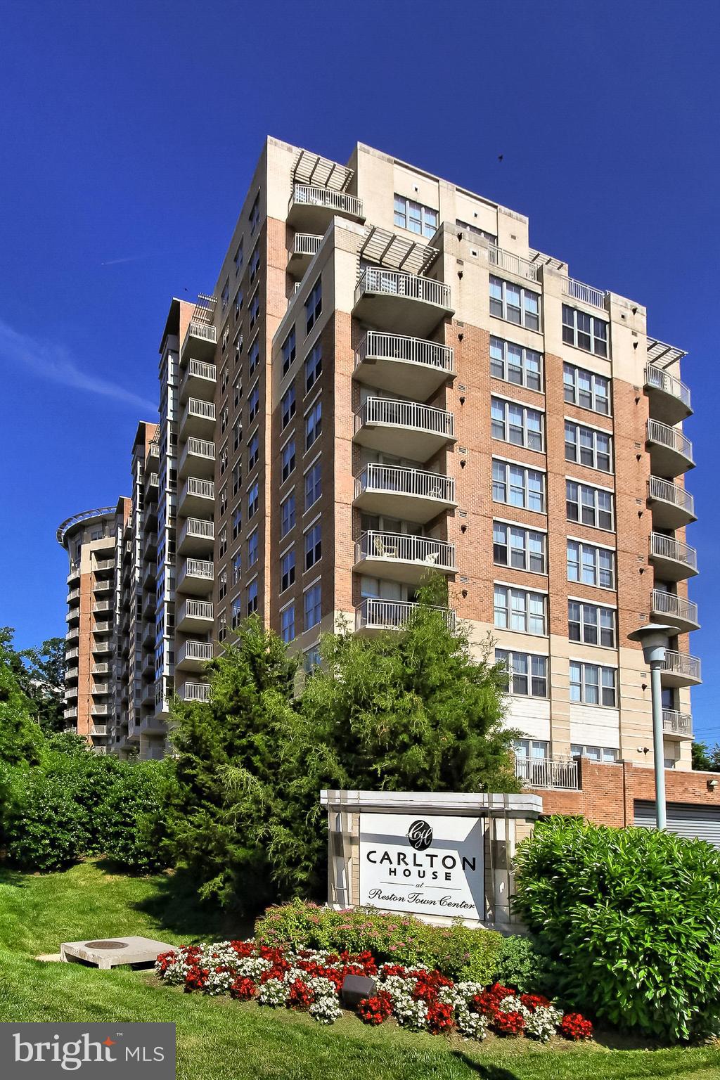 CARLTON HOUSE - Residential