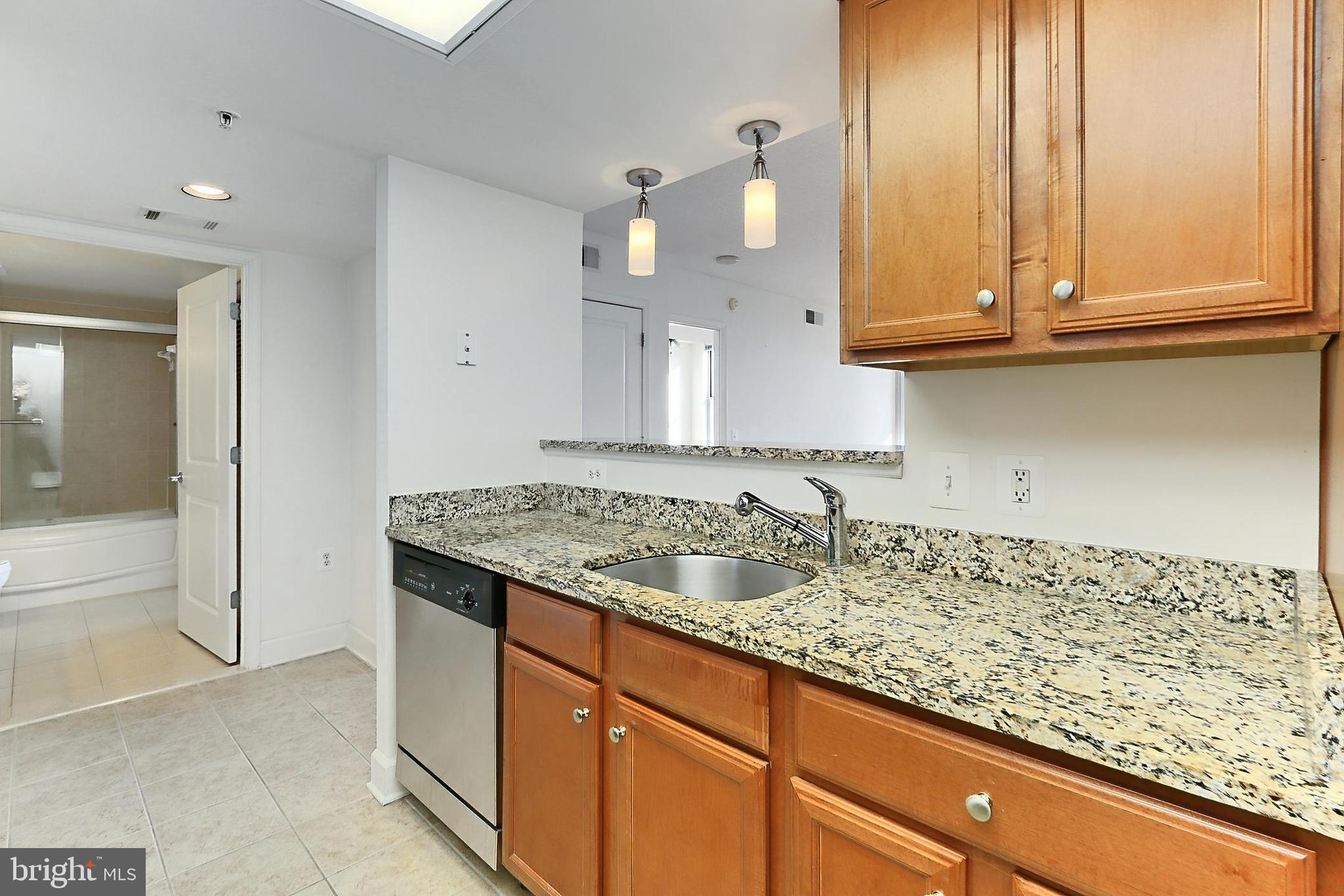 CARLTON HOUSE - Residential