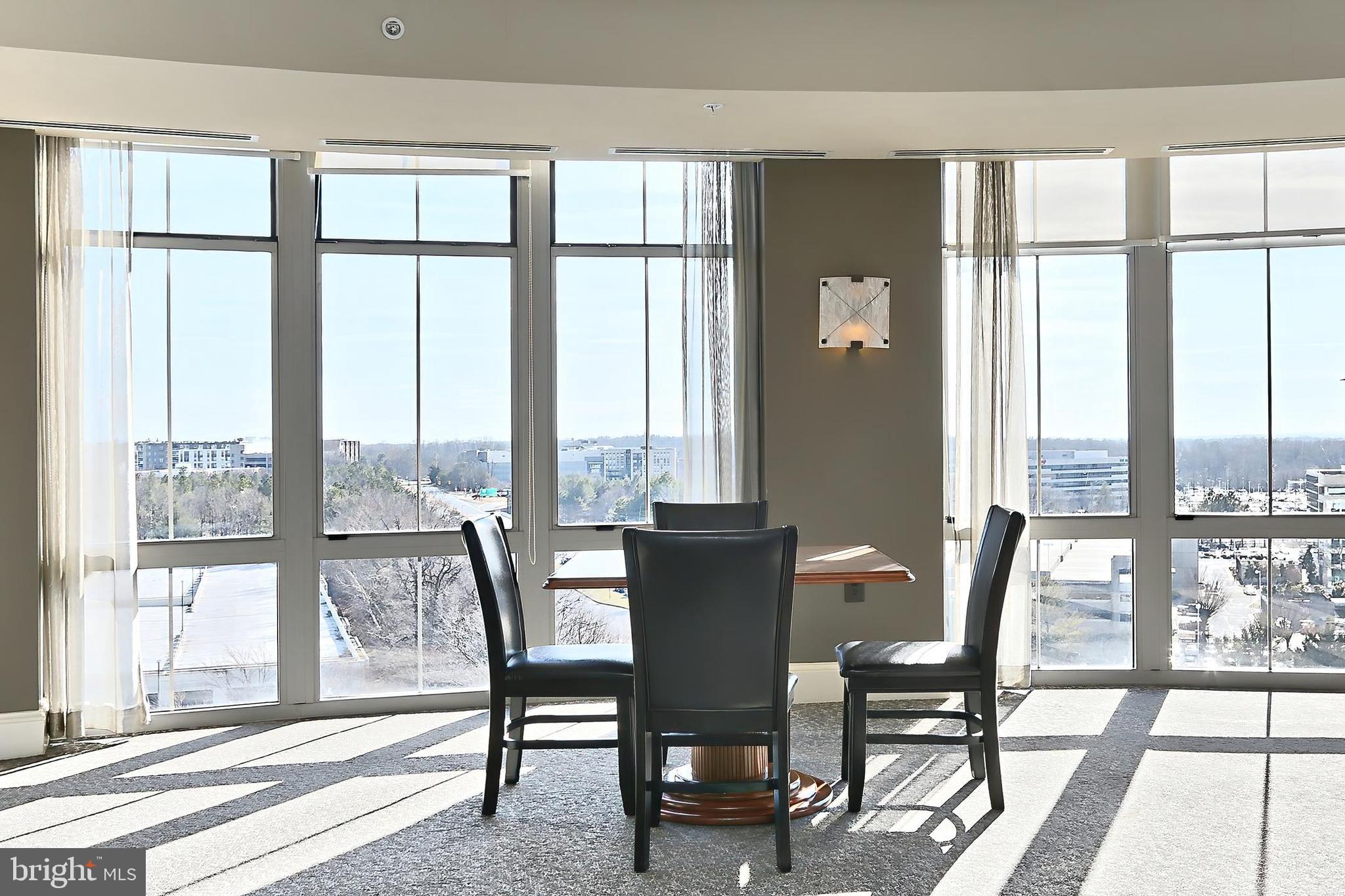 CARLTON HOUSE - Residential