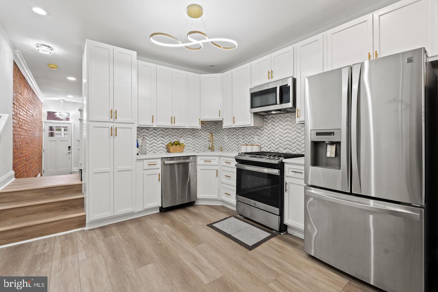 GREENMOUNT WEST - Residential