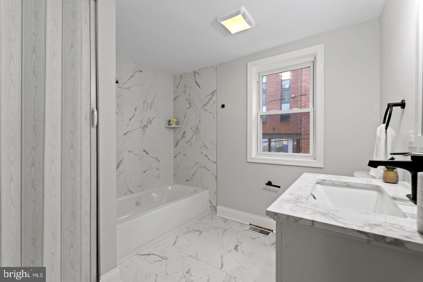 GREENMOUNT WEST - Residential