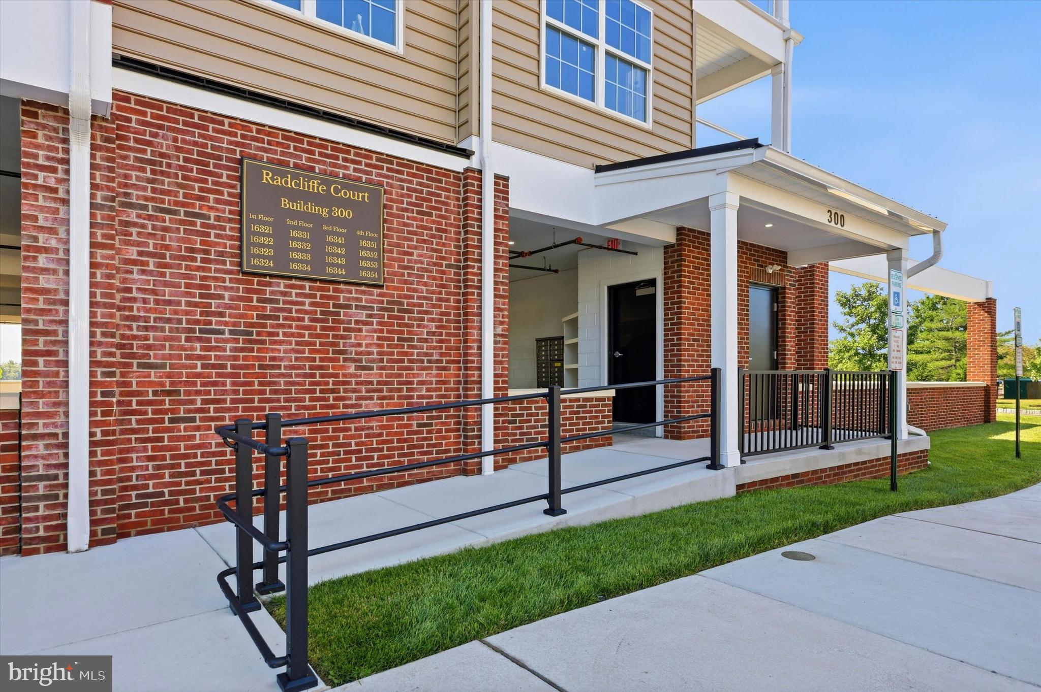 16352 RIVER VIEW COURT