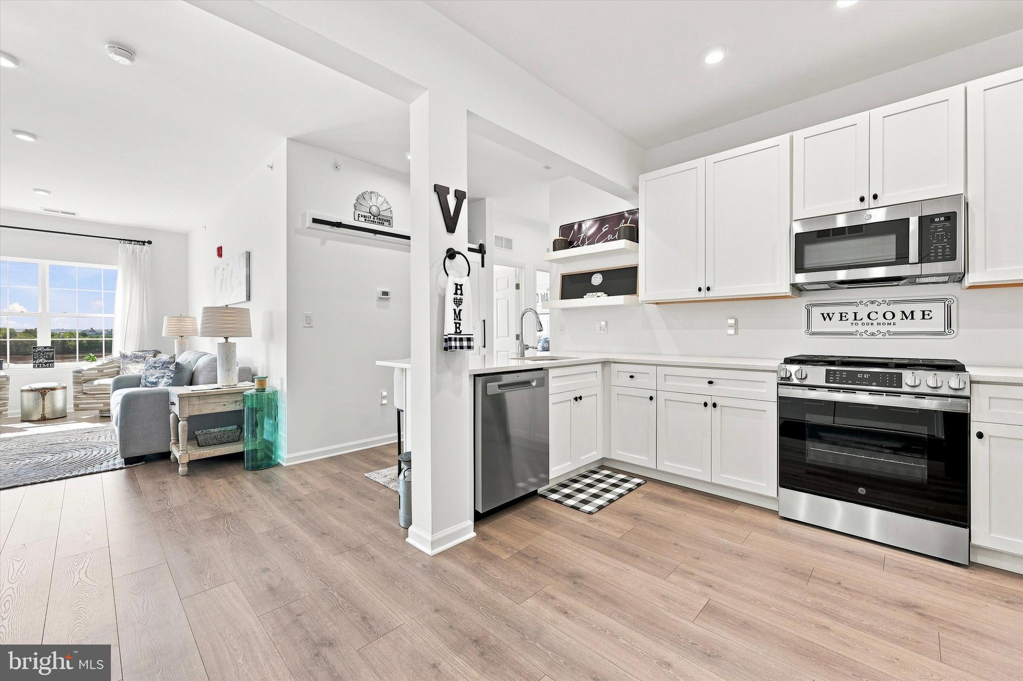 16352 RIVER VIEW COURT