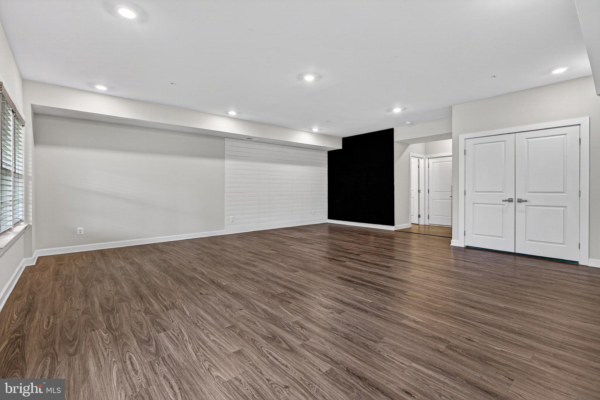 GREENLEIGH AT CROSSROADS - Residential