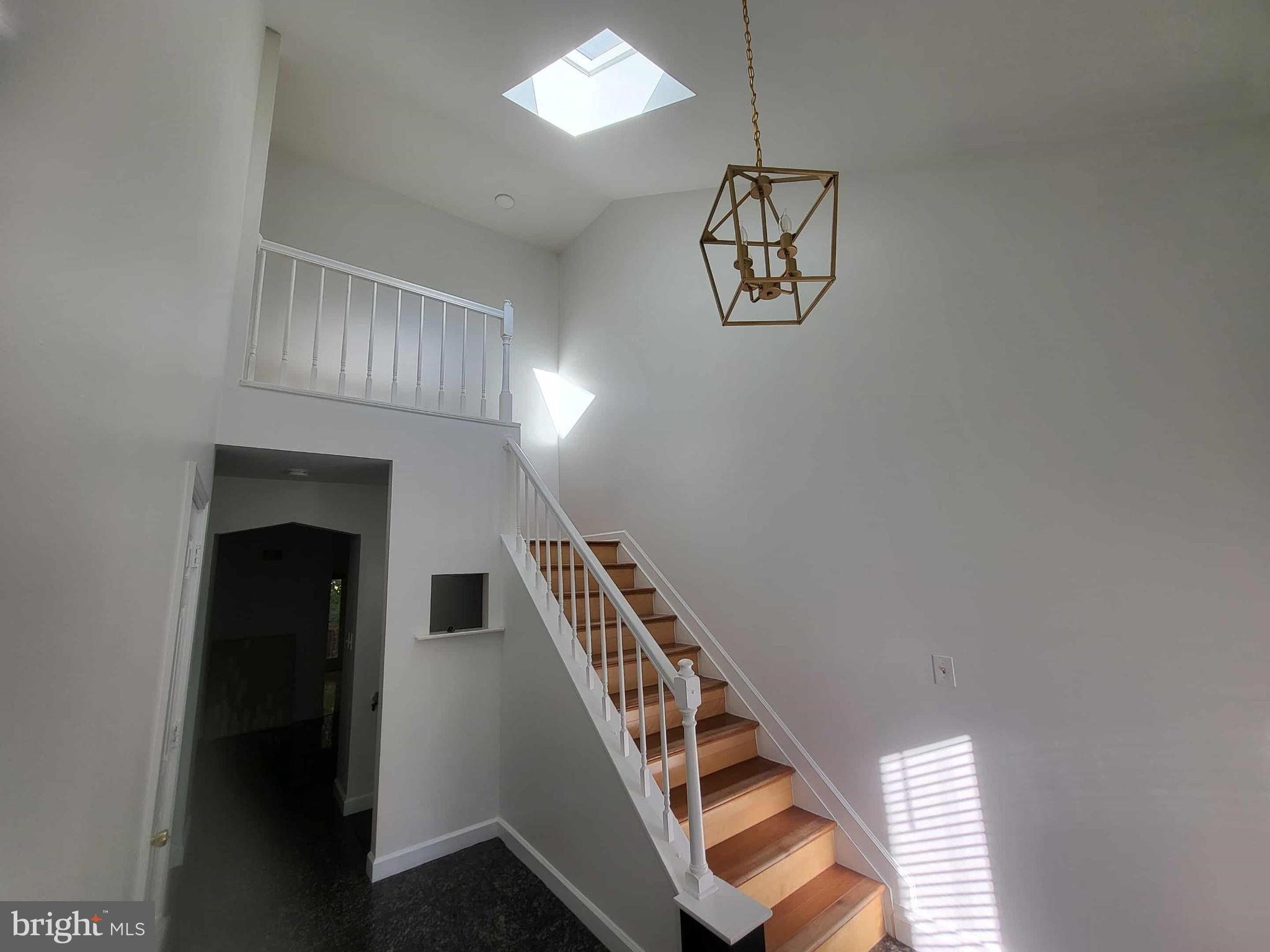 FAIRFAX OAKS - Residential Lease