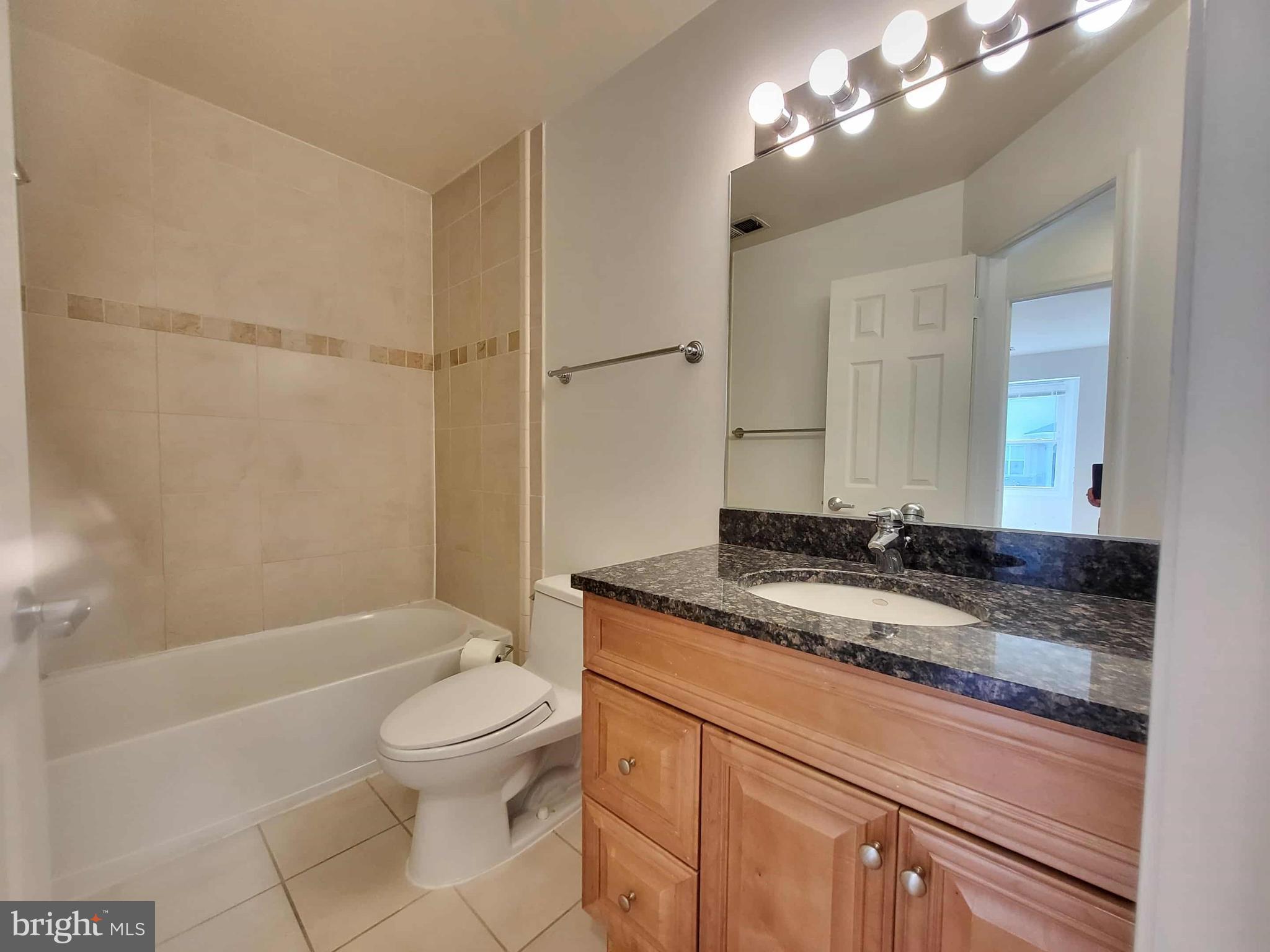 FAIRFAX OAKS - Residential Lease