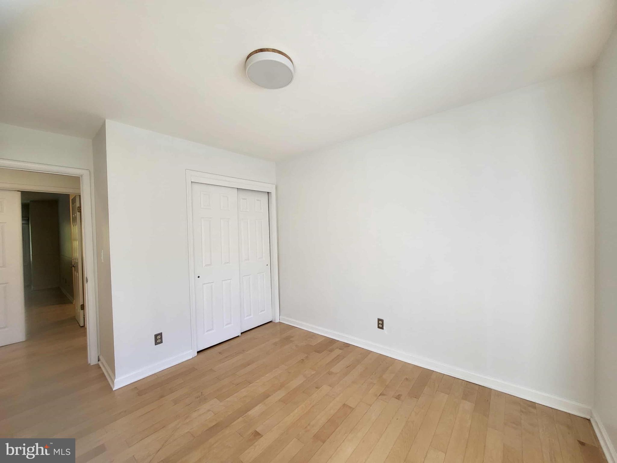 FAIRFAX OAKS - Residential Lease