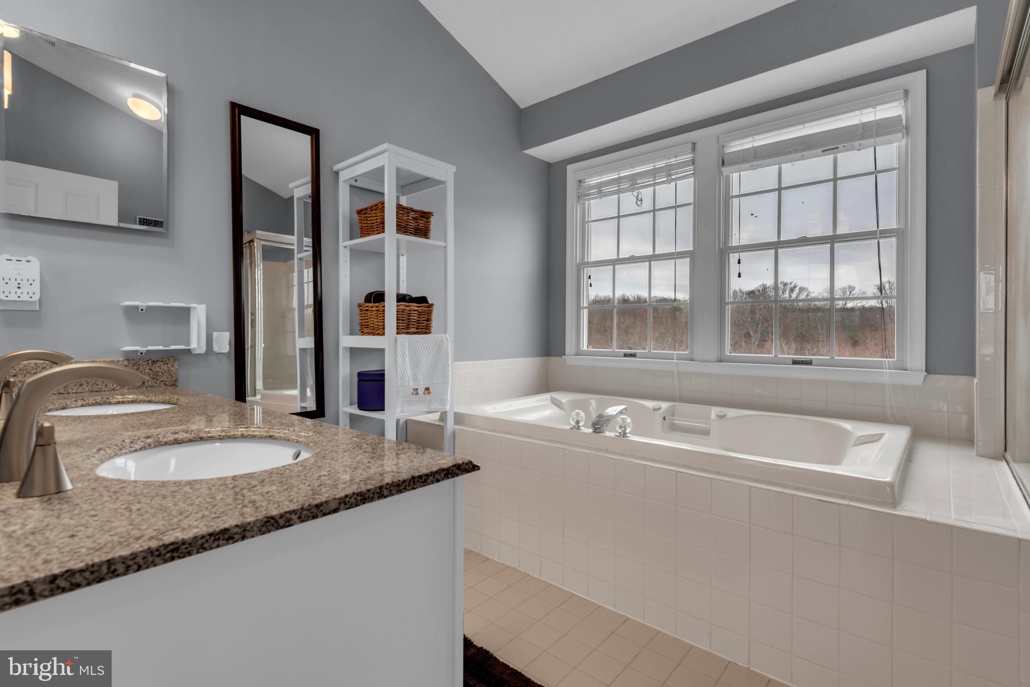 VILLAGE OF BYNUM RUN - Residential