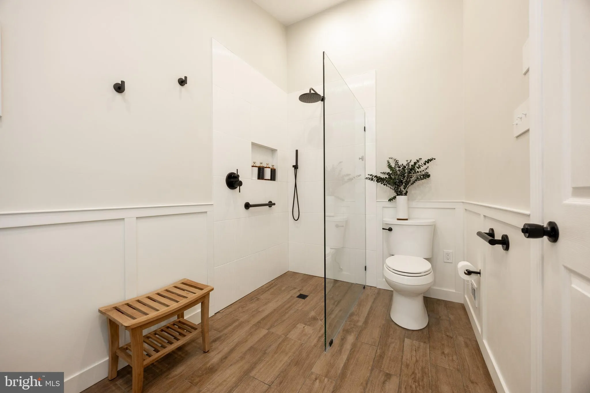 Glen Mills, Pennsylvania 19342, United States, 3 Bedrooms Bedrooms, ,4 BathroomsBathrooms,Residential,Pending,189494