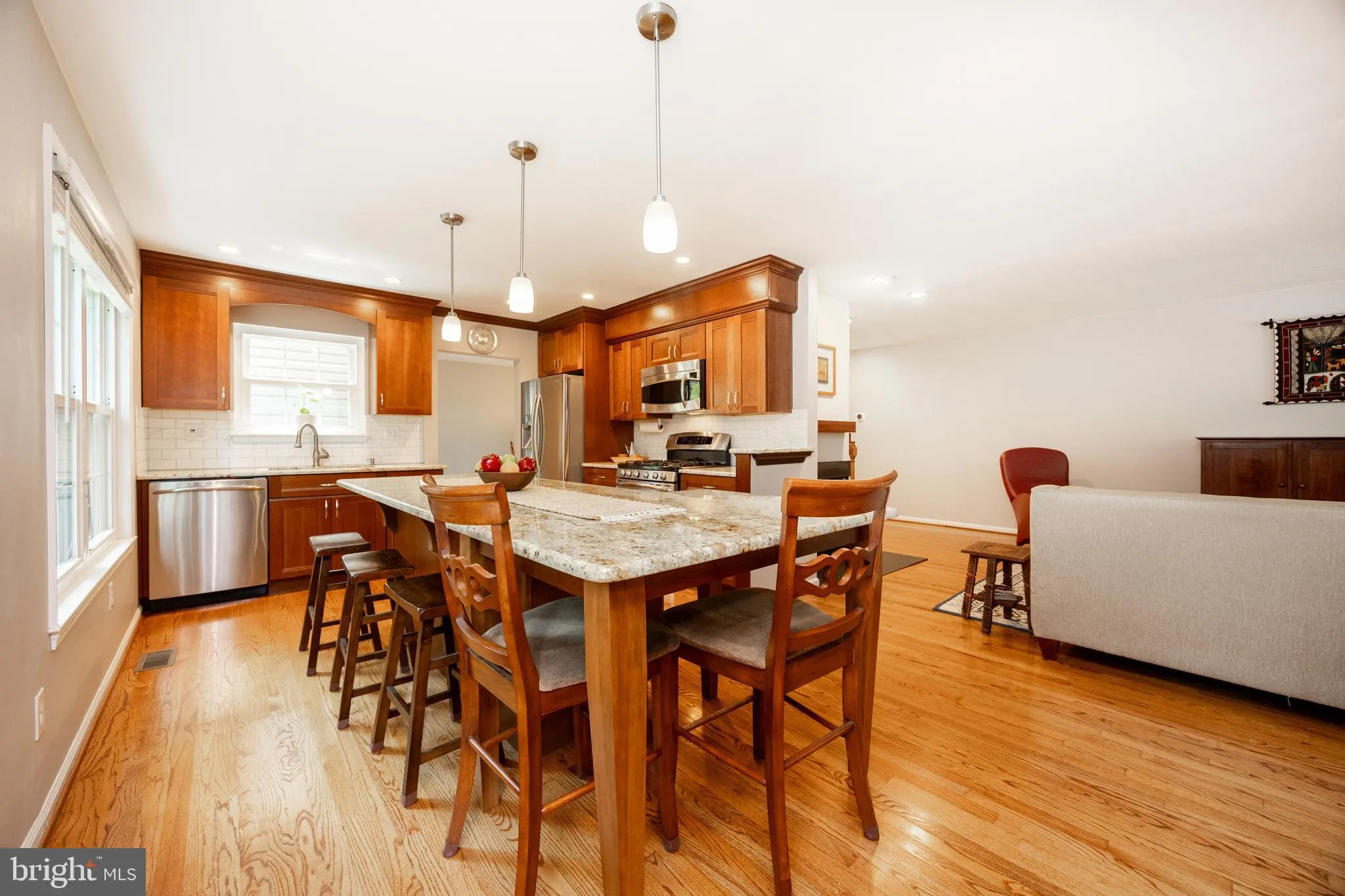 Glen Mills, Pennsylvania 19342, United States, 3 Bedrooms Bedrooms, ,4 BathroomsBathrooms,Residential,Pending,189494