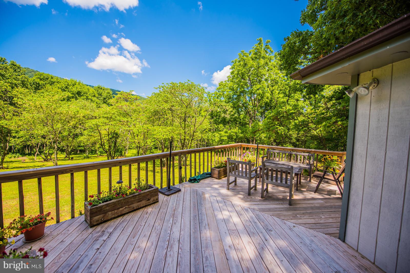 ROCK GAP WOODS - Residential