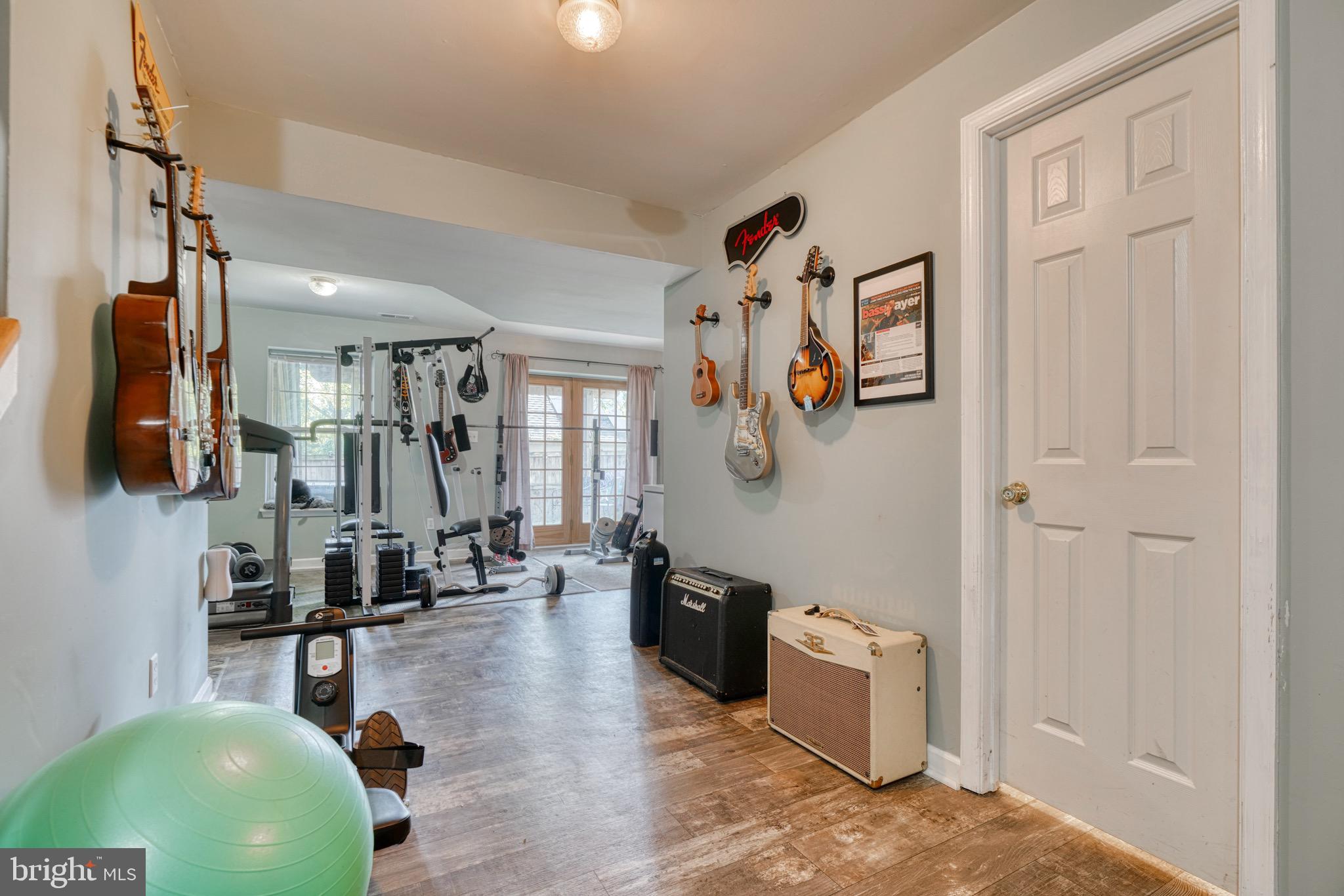 MERIDALE MEADOWS - Residential