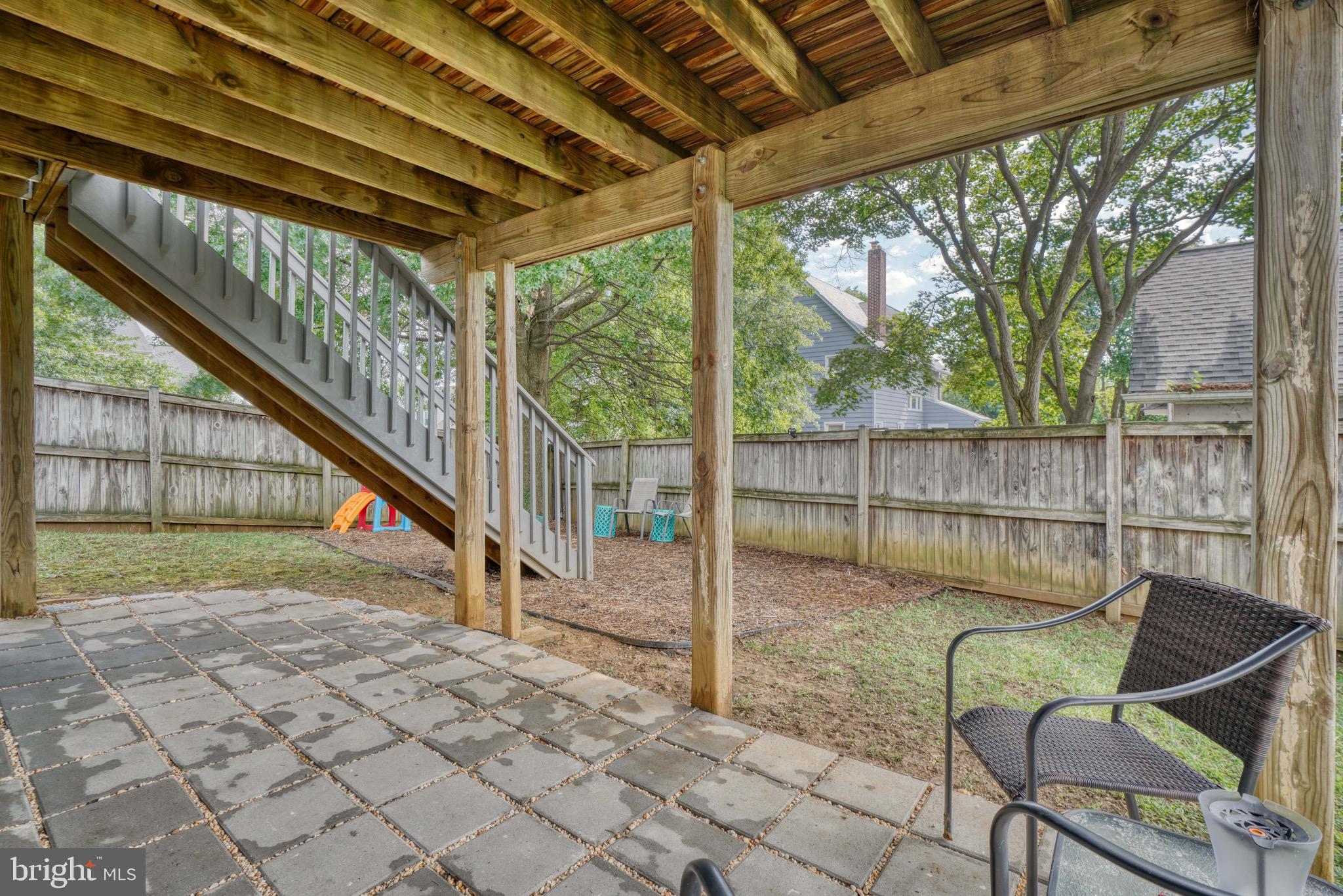 MERIDALE MEADOWS - Residential