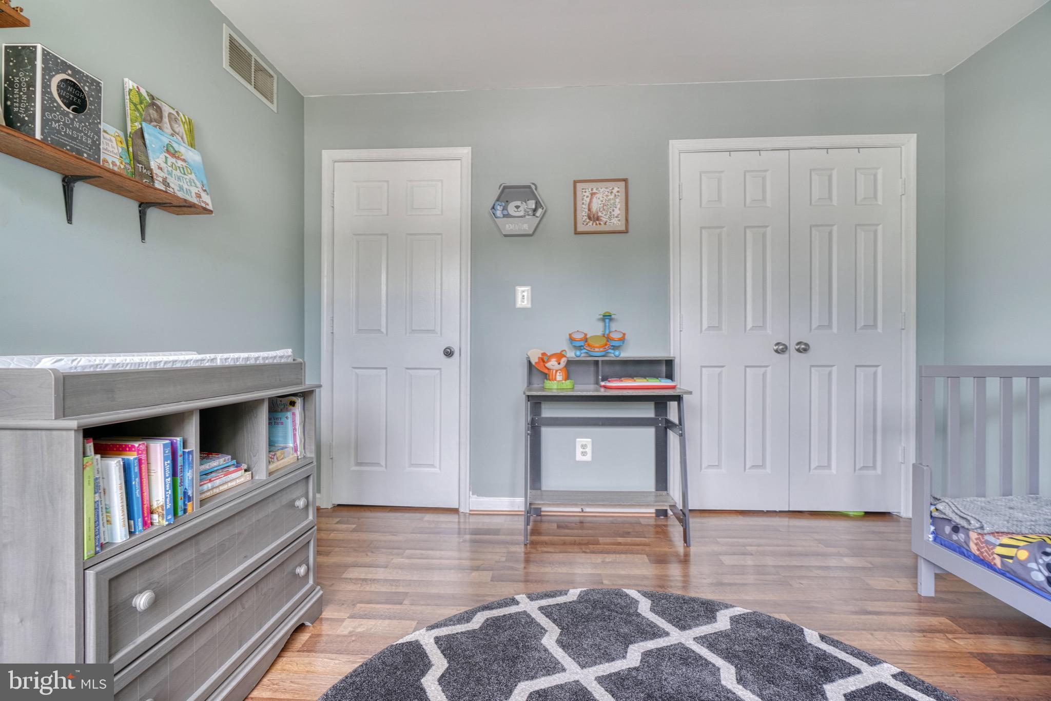 MERIDALE MEADOWS - Residential