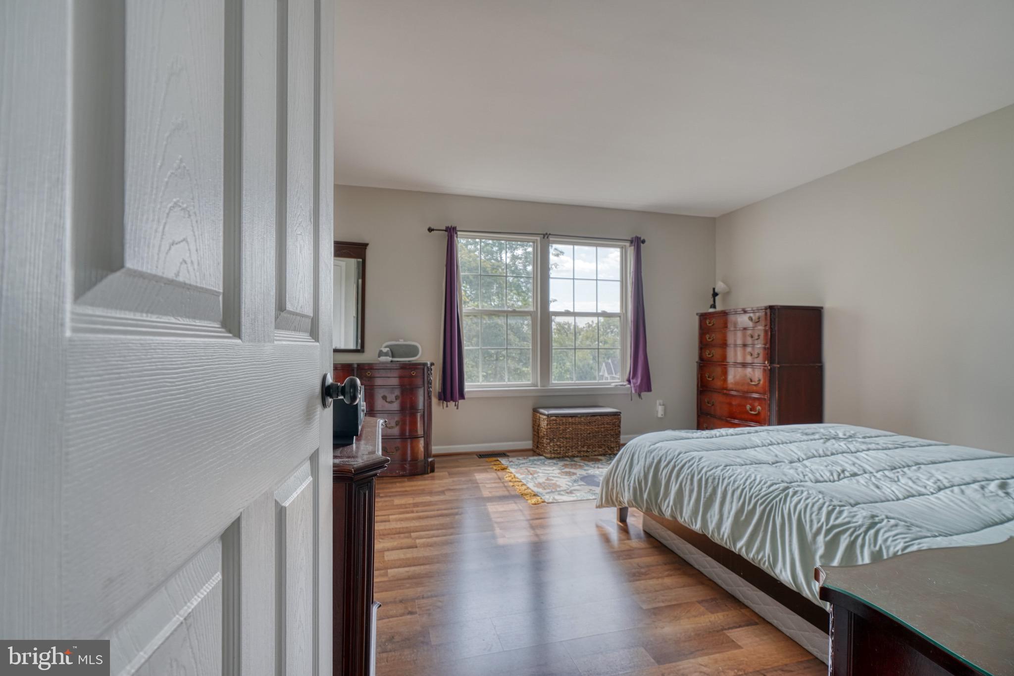 MERIDALE MEADOWS - Residential