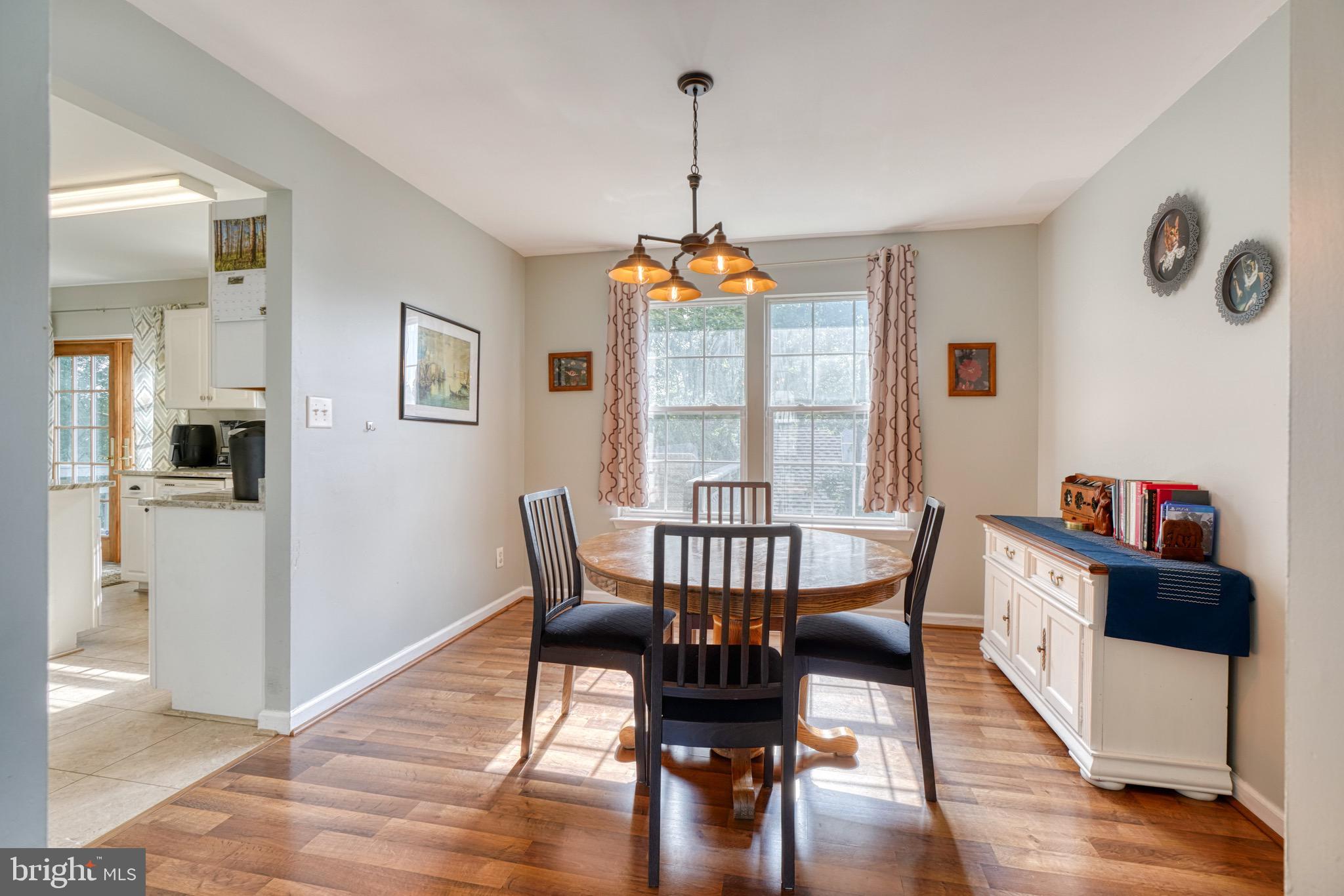 MERIDALE MEADOWS - Residential