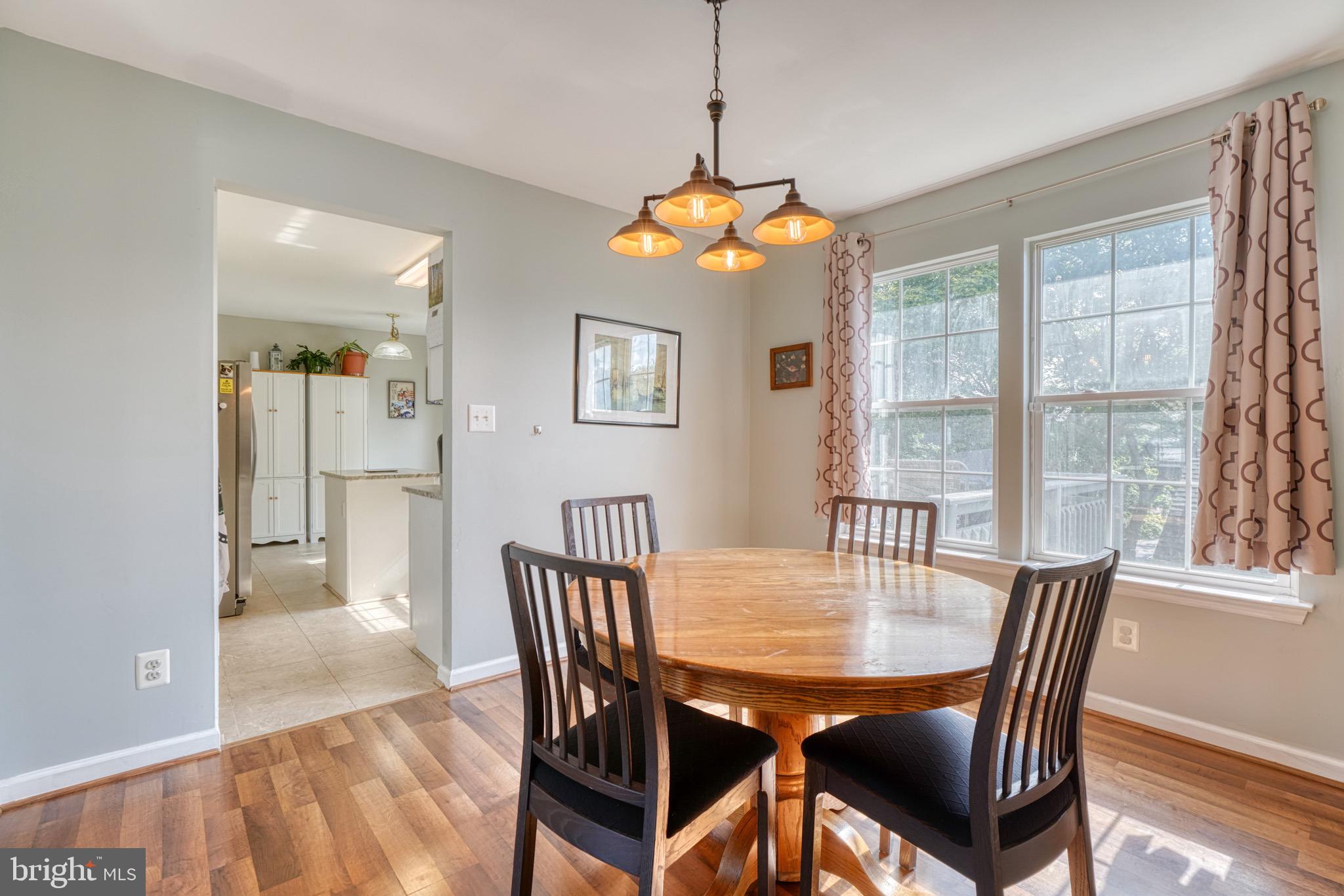 MERIDALE MEADOWS - Residential