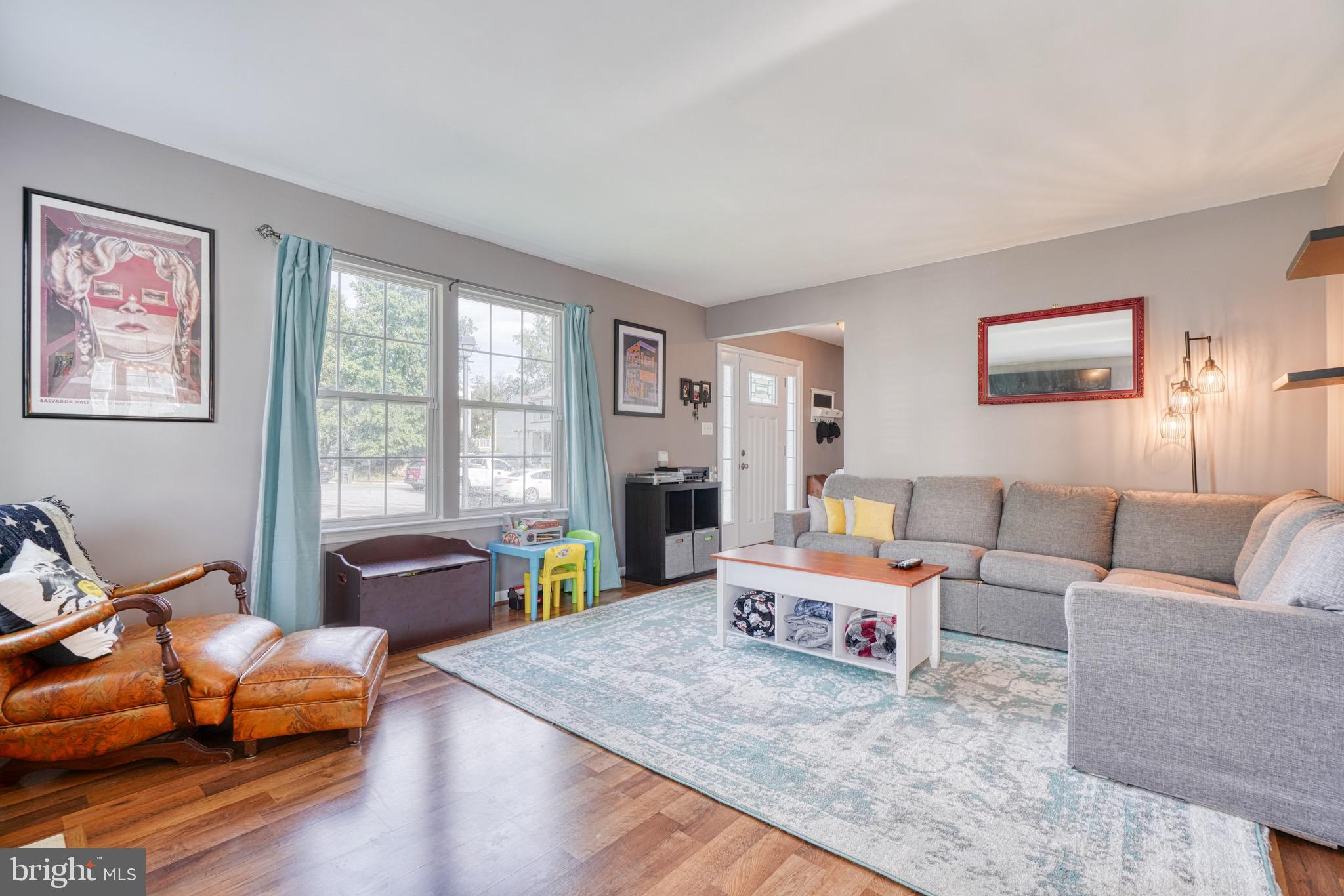 MERIDALE MEADOWS - Residential