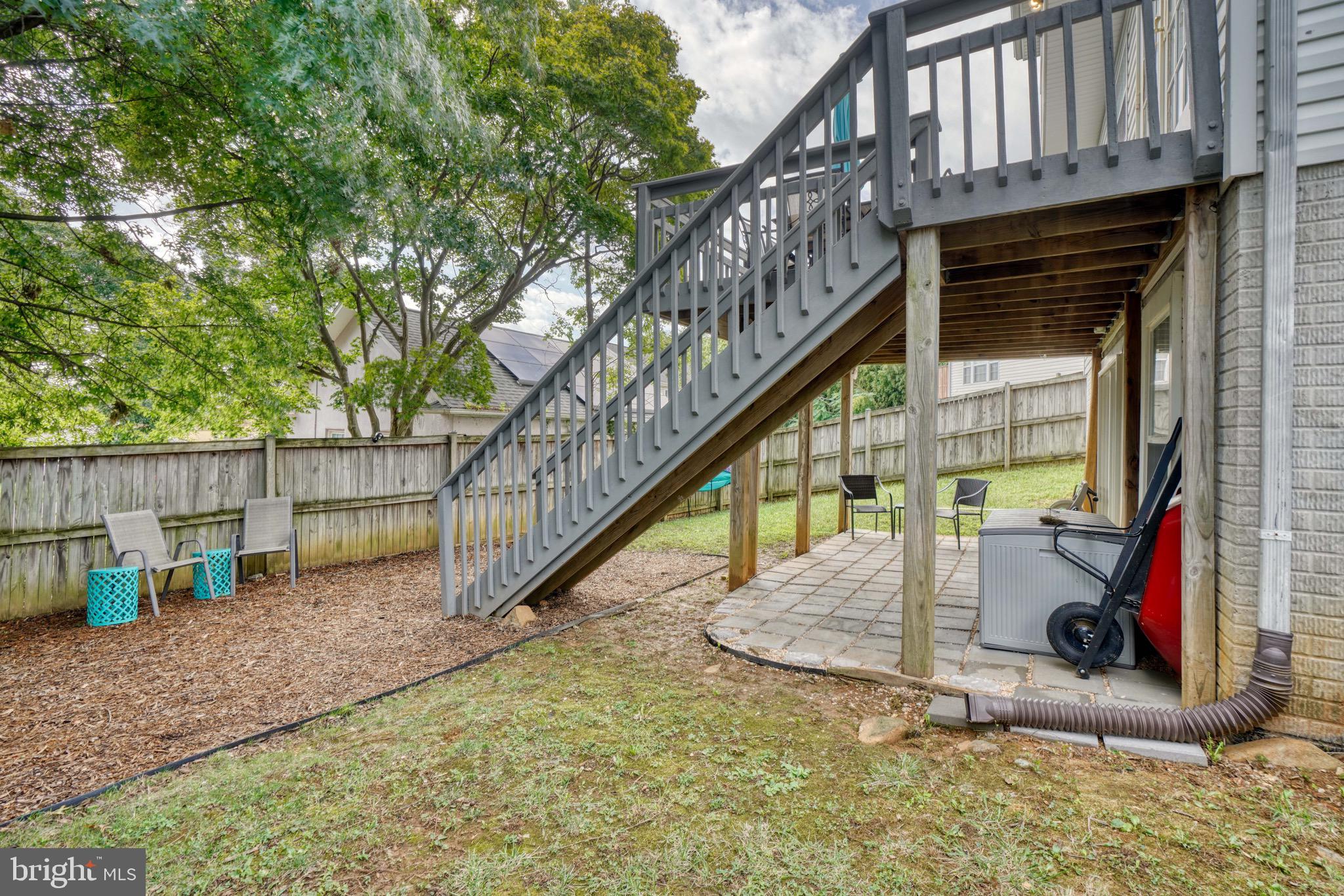 MERIDALE MEADOWS - Residential