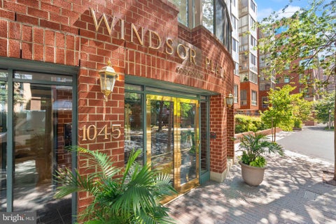 Photo of 1045 N Utah Street #2-106, ARLINGTON, VA 22201 (MLS # VAAR2078908)