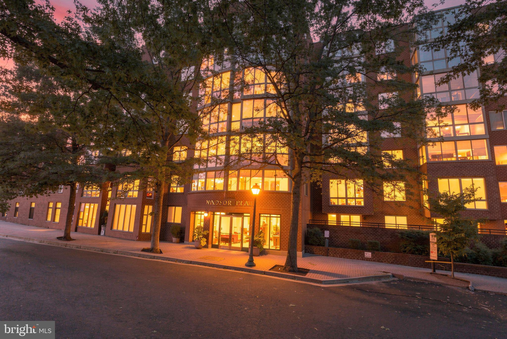 1045 N UTAH STREET 2-106