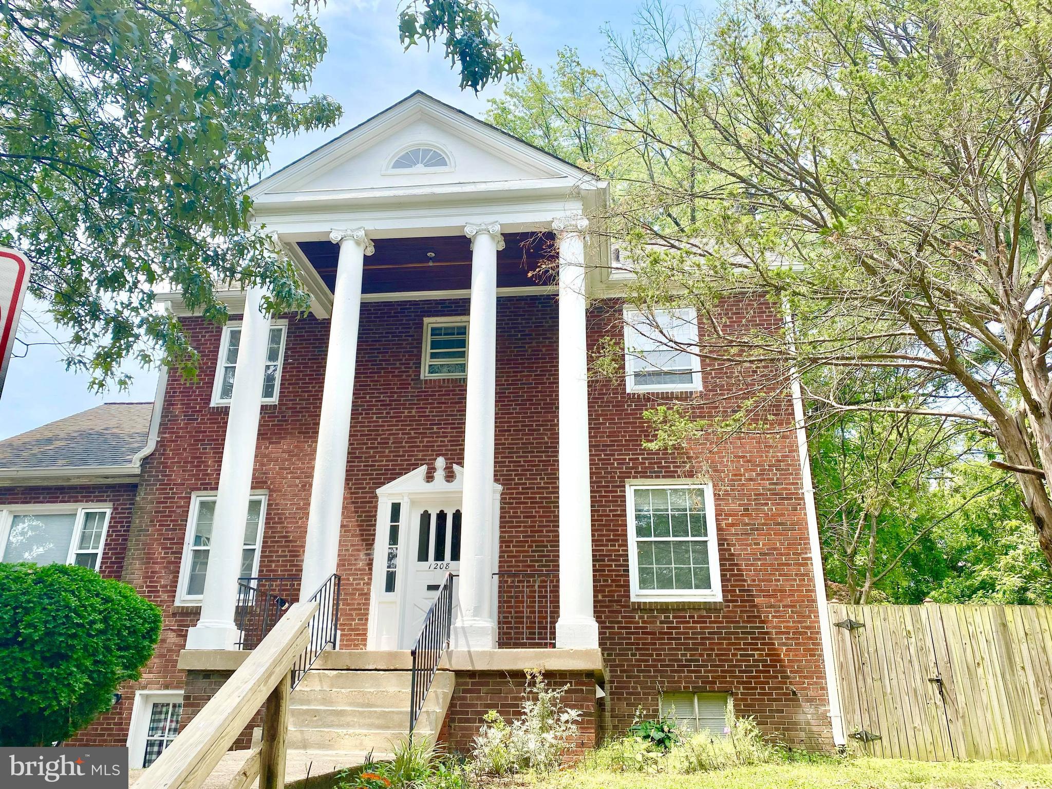 ARLINGTON HILLS - Residential Lease