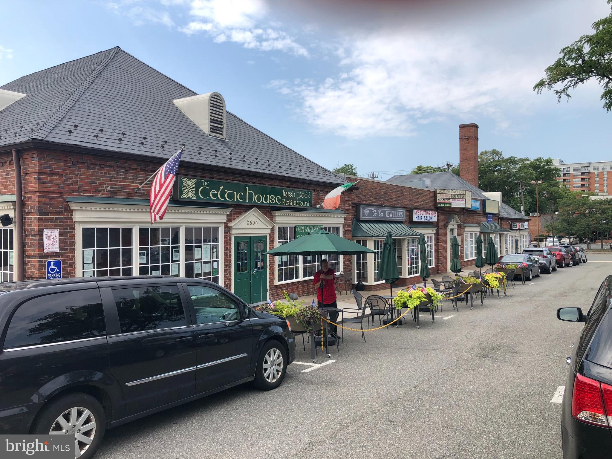 ARLINGTON HILLS - Residential Lease