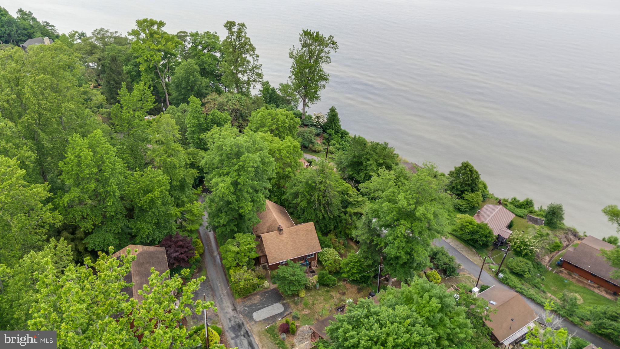 SCIENTISTS CLIFFS - Residential