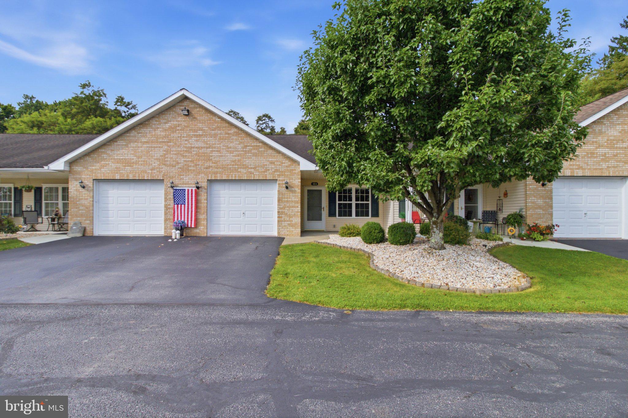 104 GRANDVIEW TERRACE DRIVE