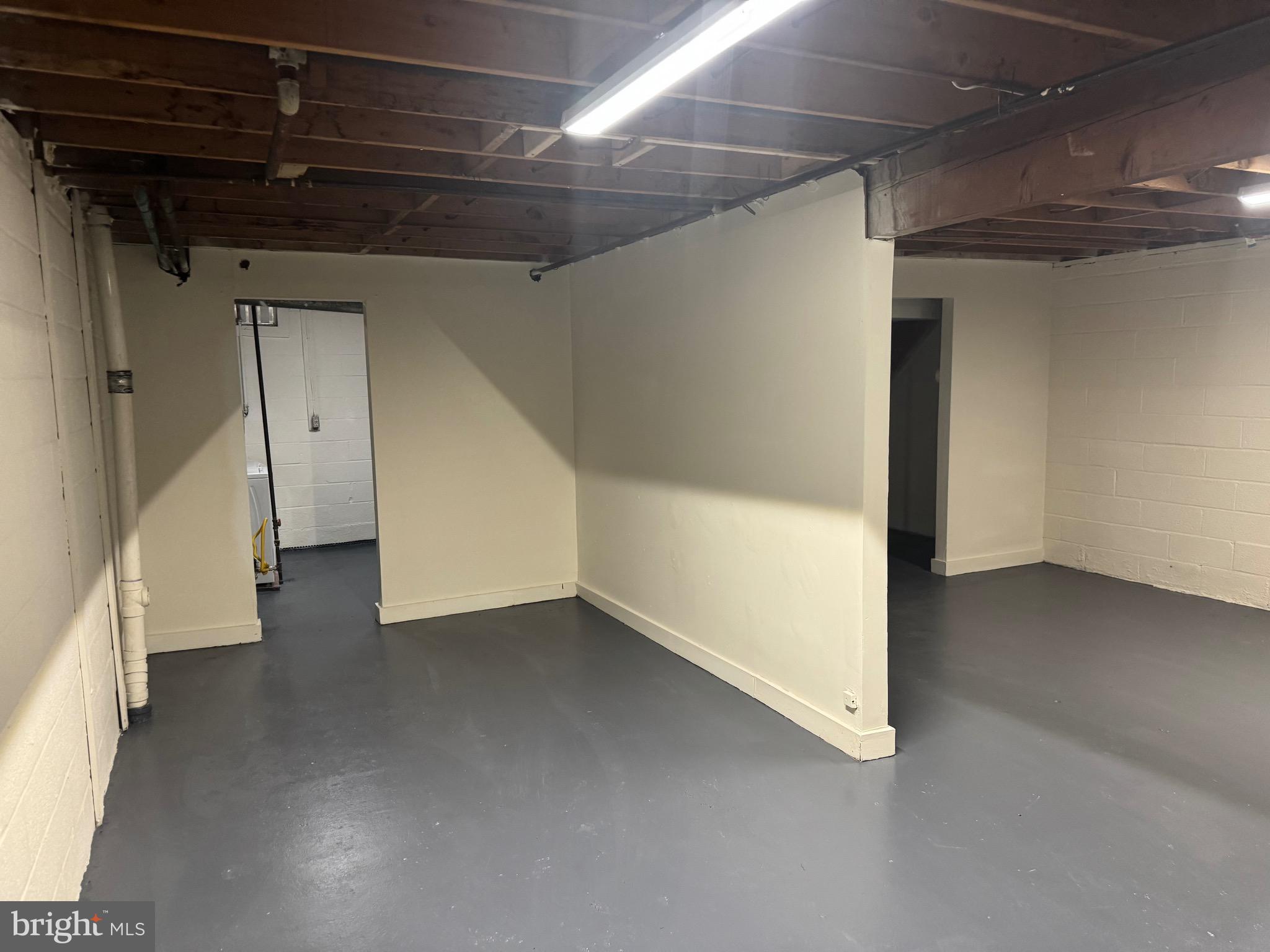 WHEATON SQUARE EAST - Residential