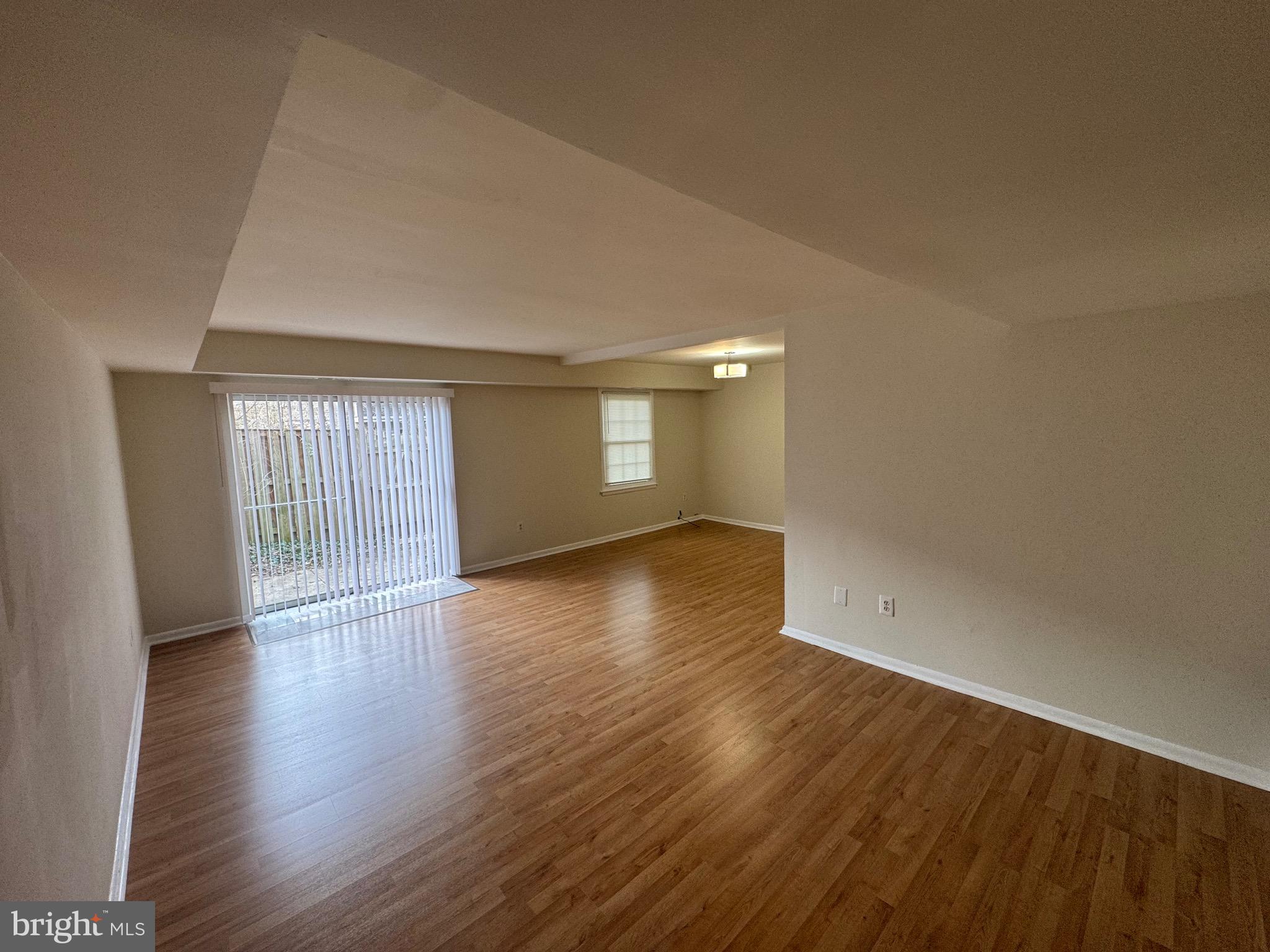 WHEATON SQUARE EAST - Residential