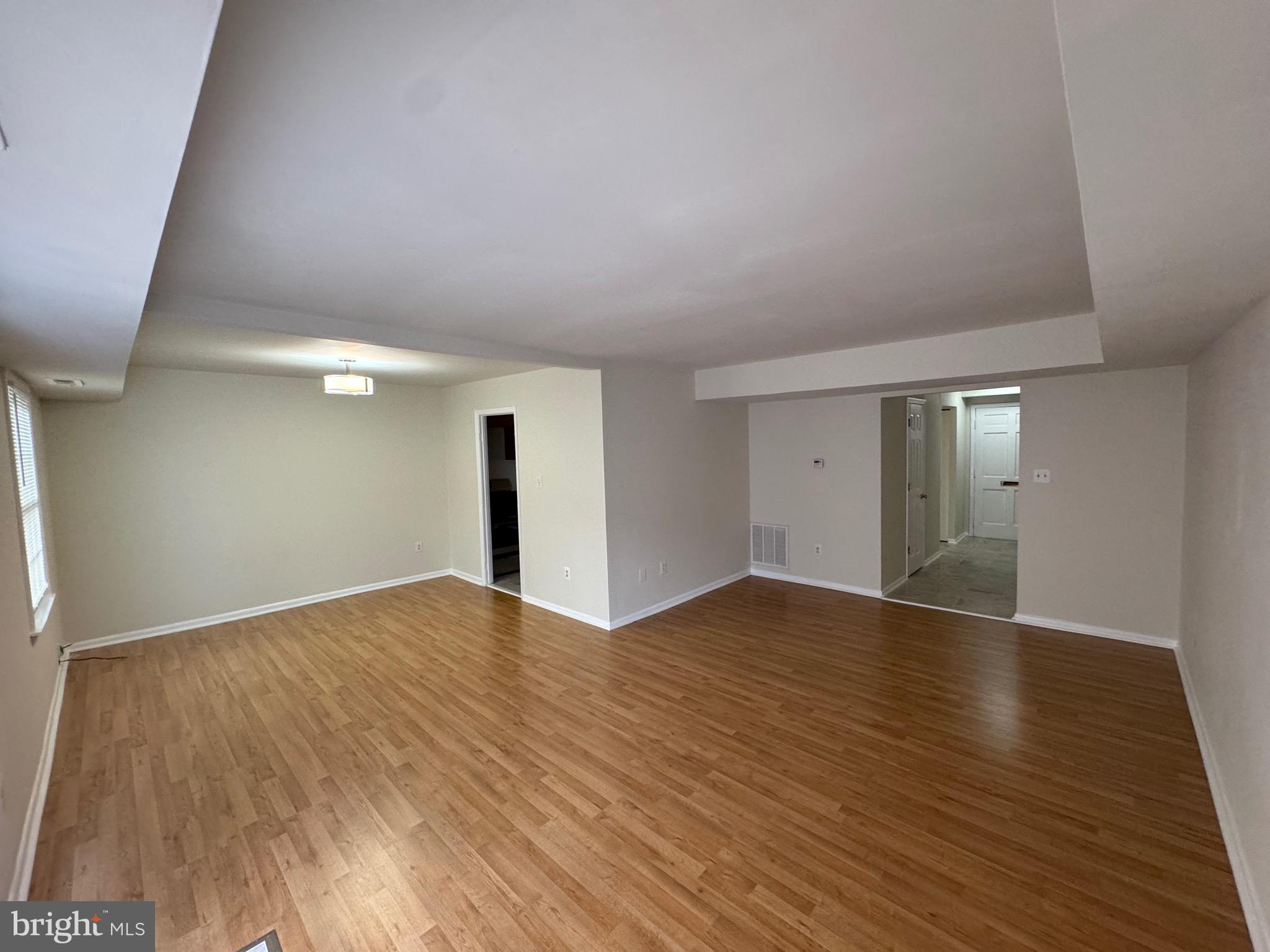 WHEATON SQUARE EAST - Residential