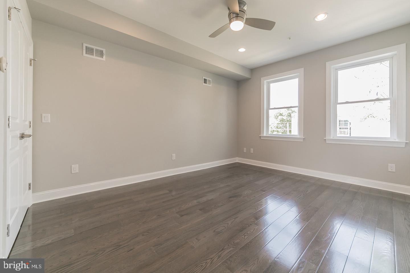 WEST KENSINGTON - Residential