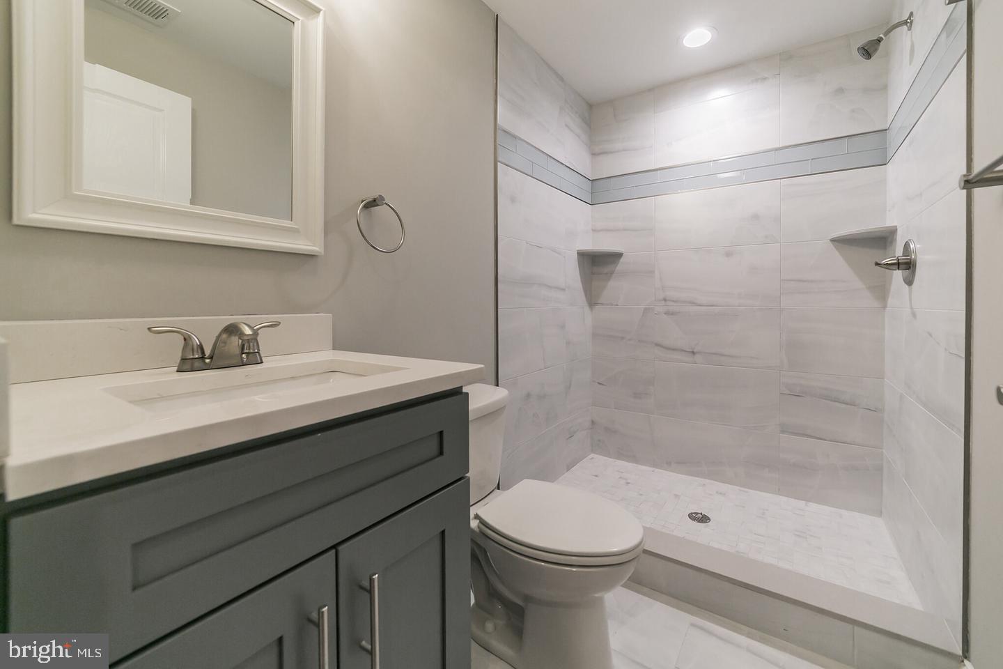 WEST KENSINGTON - Residential