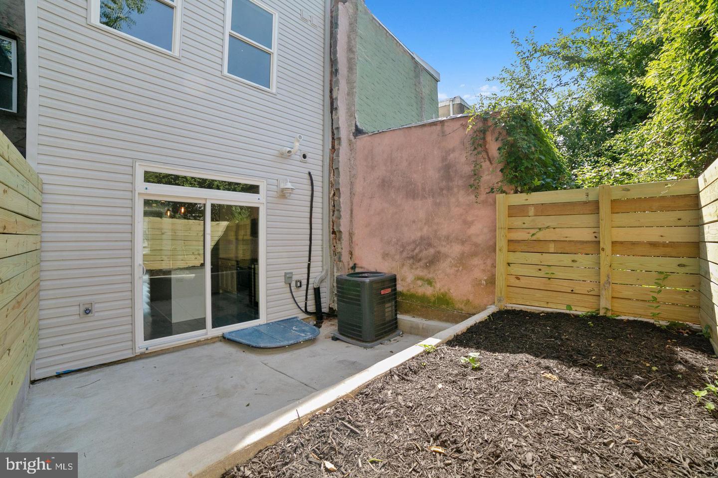 WEST KENSINGTON - Residential