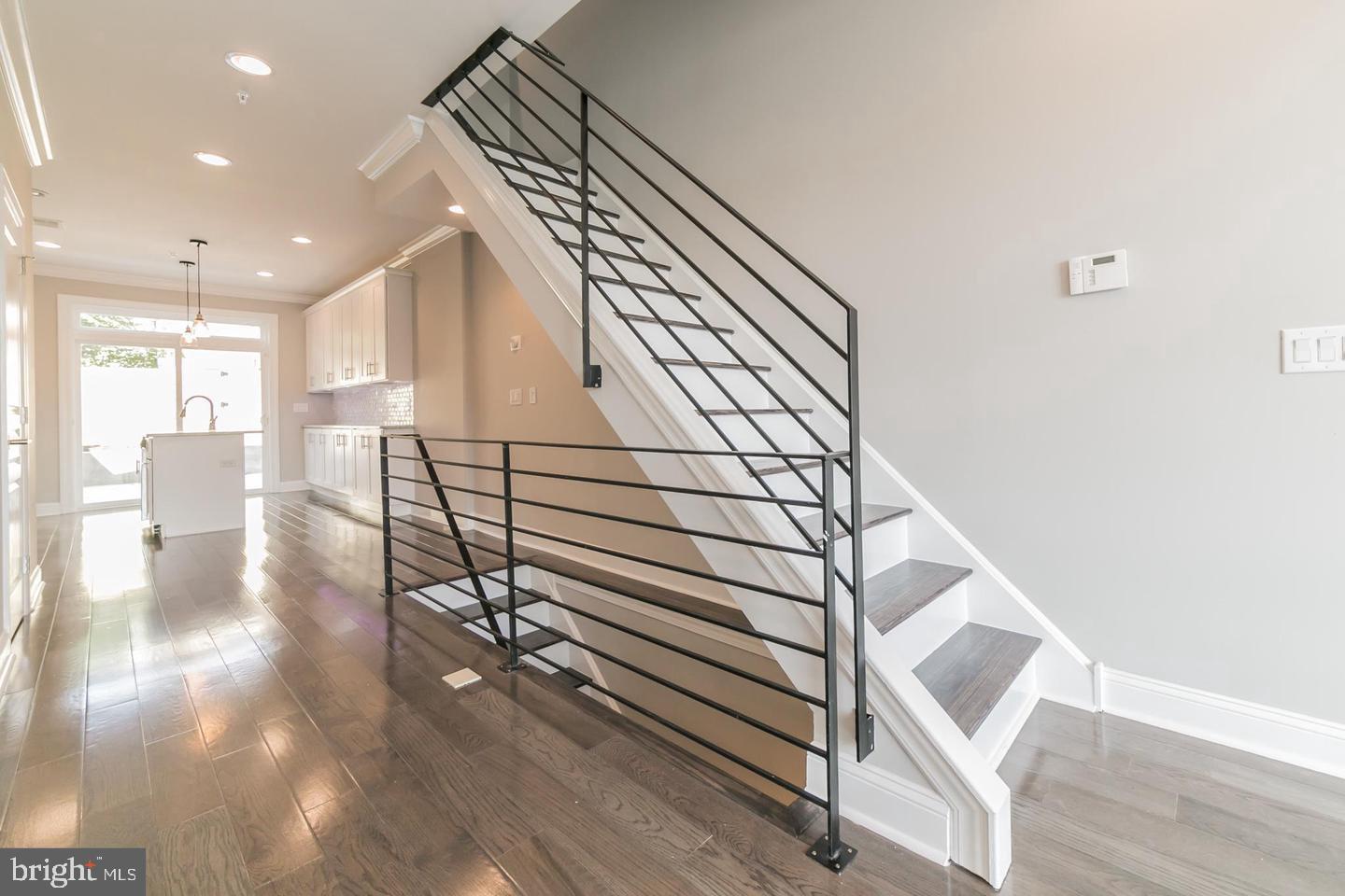 WEST KENSINGTON - Residential