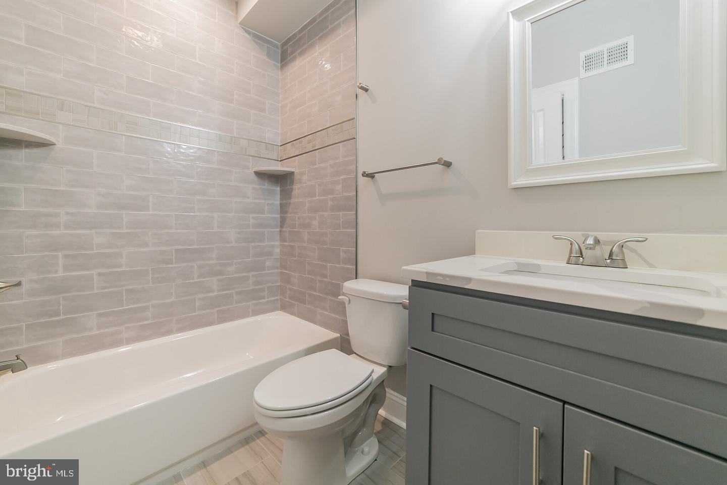 WEST KENSINGTON - Residential