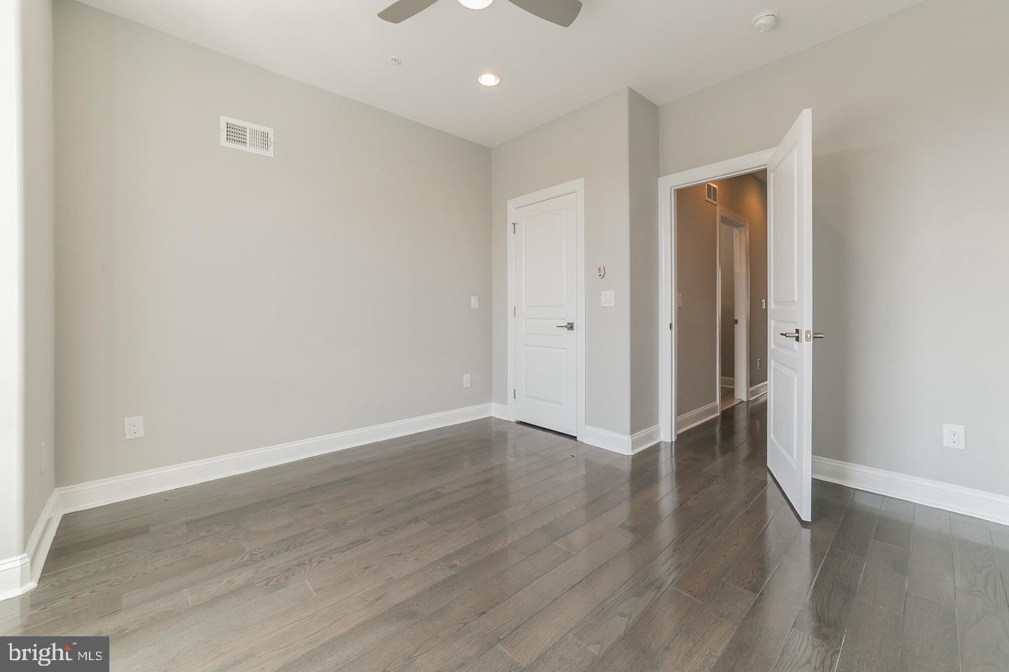 WEST KENSINGTON - Residential