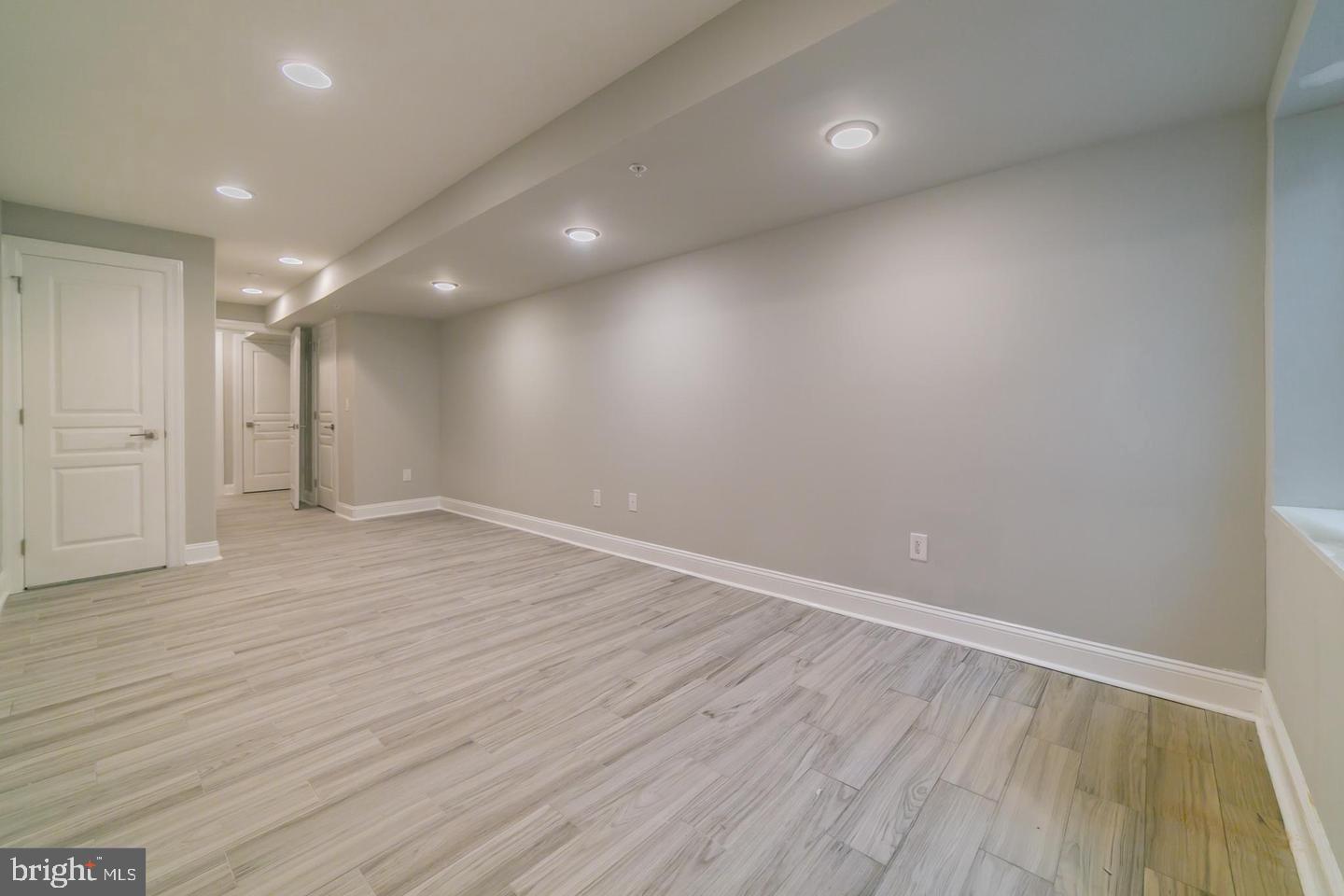 WEST KENSINGTON - Residential