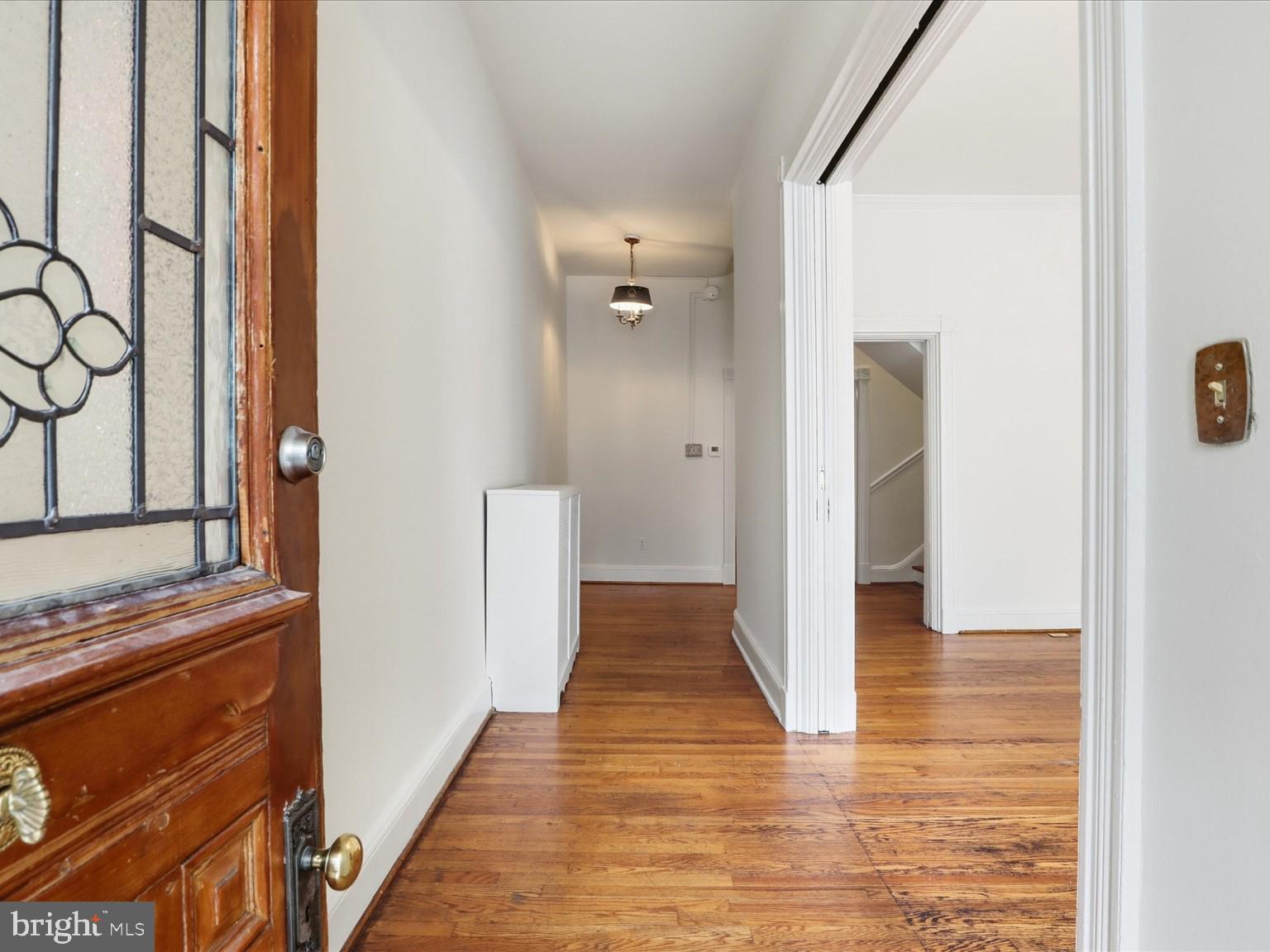 10 E 3RD STREET